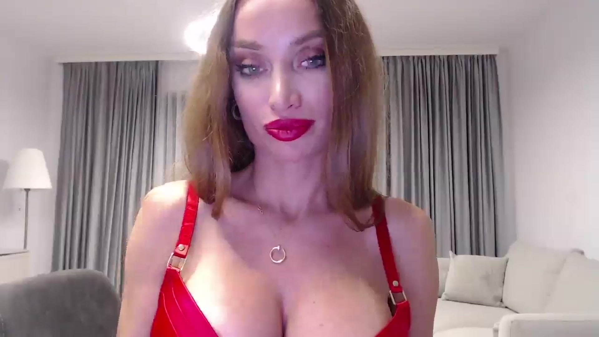 Gallery image thumbnail from Anayys's myfreecams stream on, 12/19/2024, 23:47 image 8 of 20