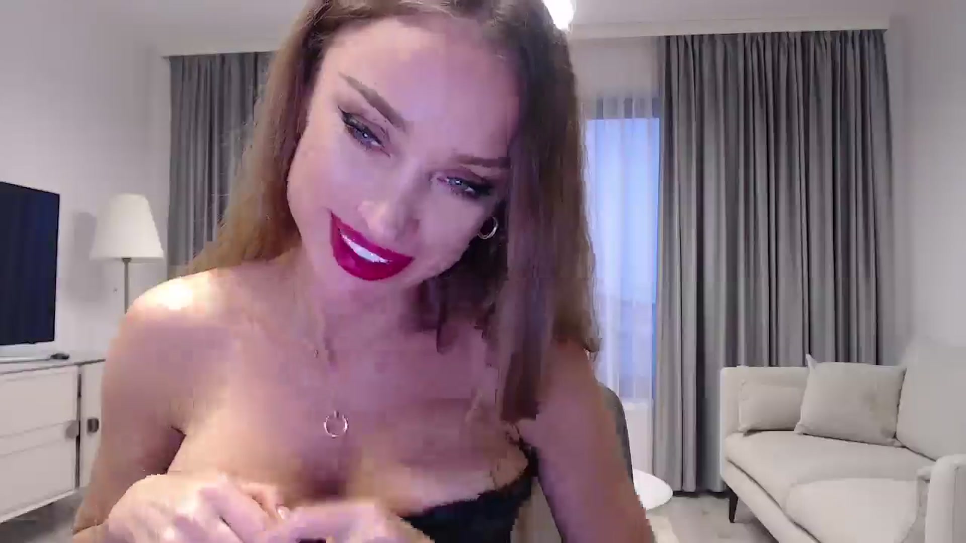 Gallery image thumbnail from Anayys's myfreecams stream on, 12/21/2024, 14:32 image 14 of 20