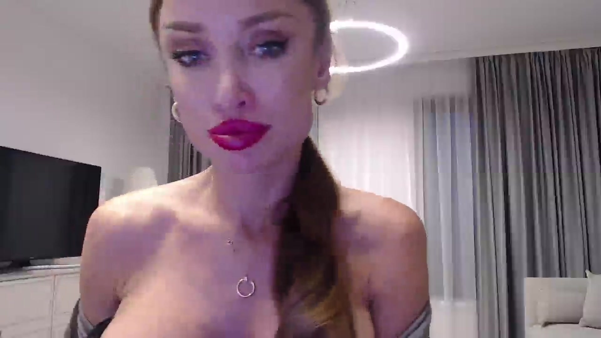 Gallery image thumbnail from Anayys's myfreecams stream on, 12/21/2024, 15:04 image 2 of 20