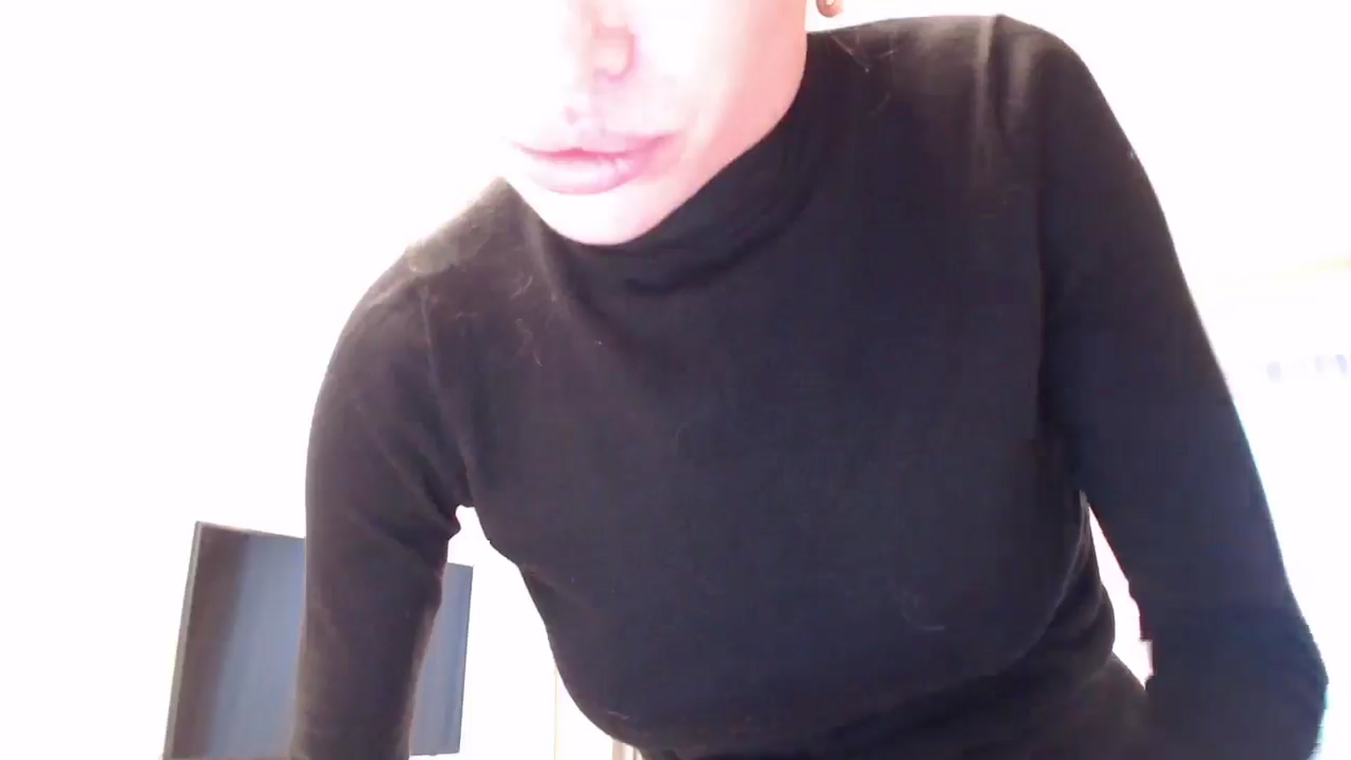 Gallery image thumbnail from Anayys's myfreecams stream on, 12/23/2024, 14:36 image 5 of 20