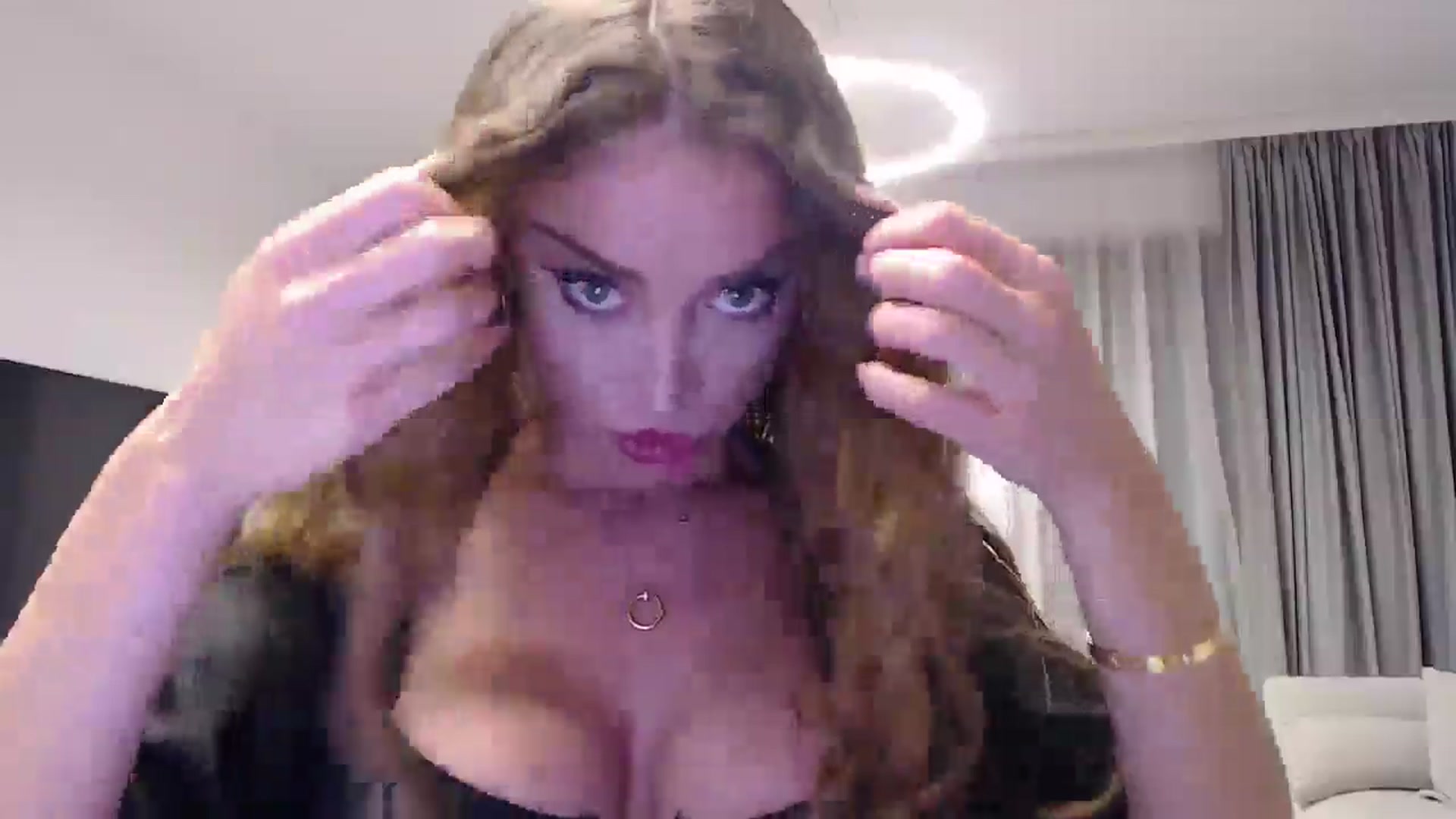 Gallery image thumbnail from Anayys's myfreecams stream on, 12/23/2024, 21:27 image 3 of 20