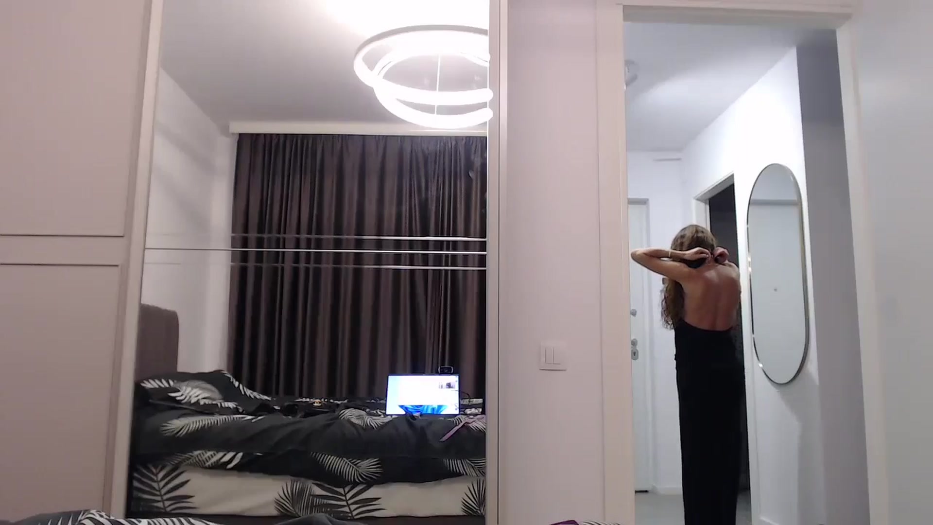 Gallery image thumbnail from Anayys's myfreecams stream on, 12/24/2024, 24:49 image 19 of 20