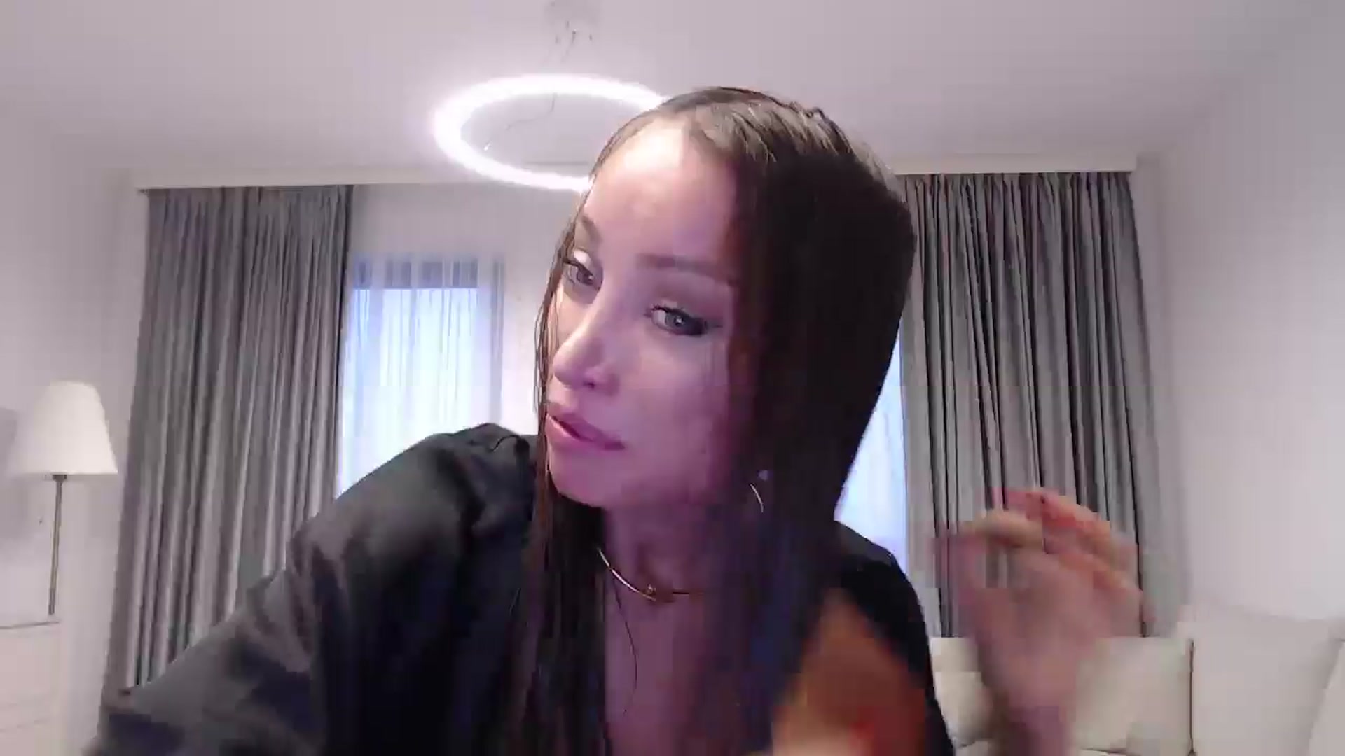 Gallery image thumbnail from Anayys's myfreecams stream on, 12/24/2024, 14:41 image 8 of 20