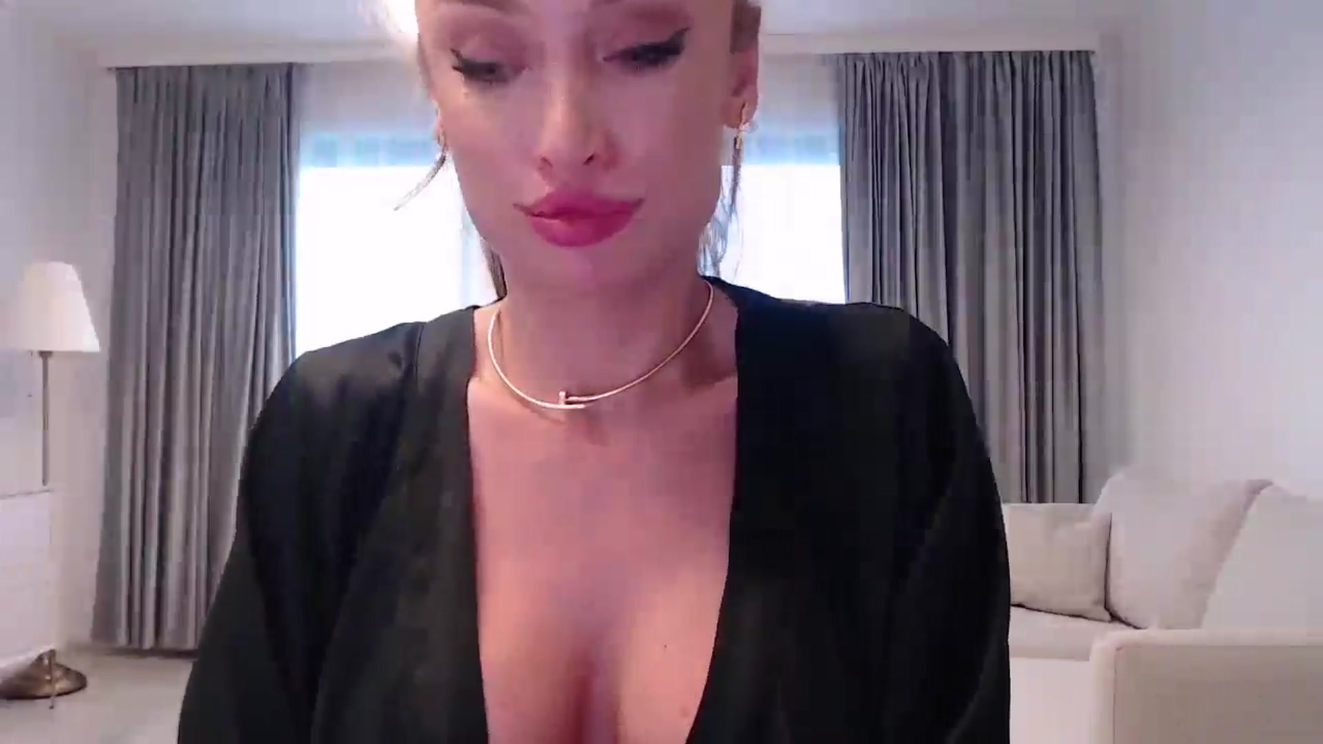 Gallery image thumbnail from Anayys's myfreecams stream on, 12/27/2024, 12:46 image 13 of 20