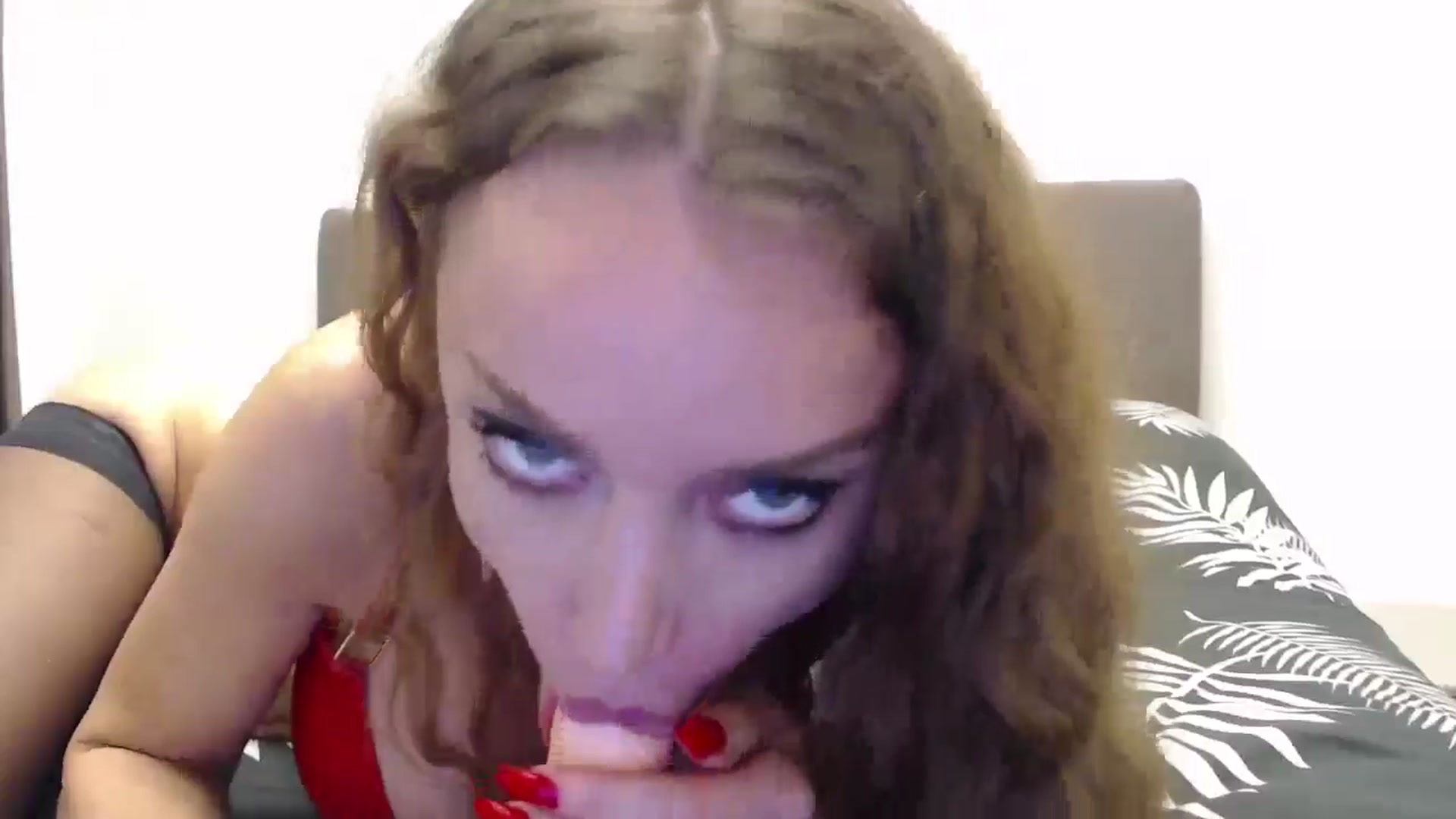 Gallery image thumbnail from Anayys's myfreecams stream on, 12/27/2024, 21:46 image 17 of 20