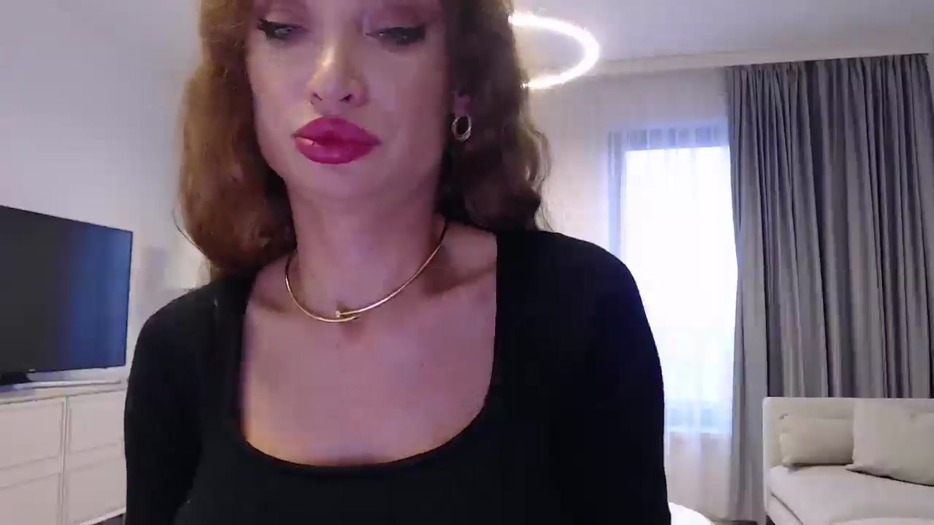 Gallery image thumbnail from Anayys's myfreecams stream on, 12/29/2024, 13:33 image 9 of 20