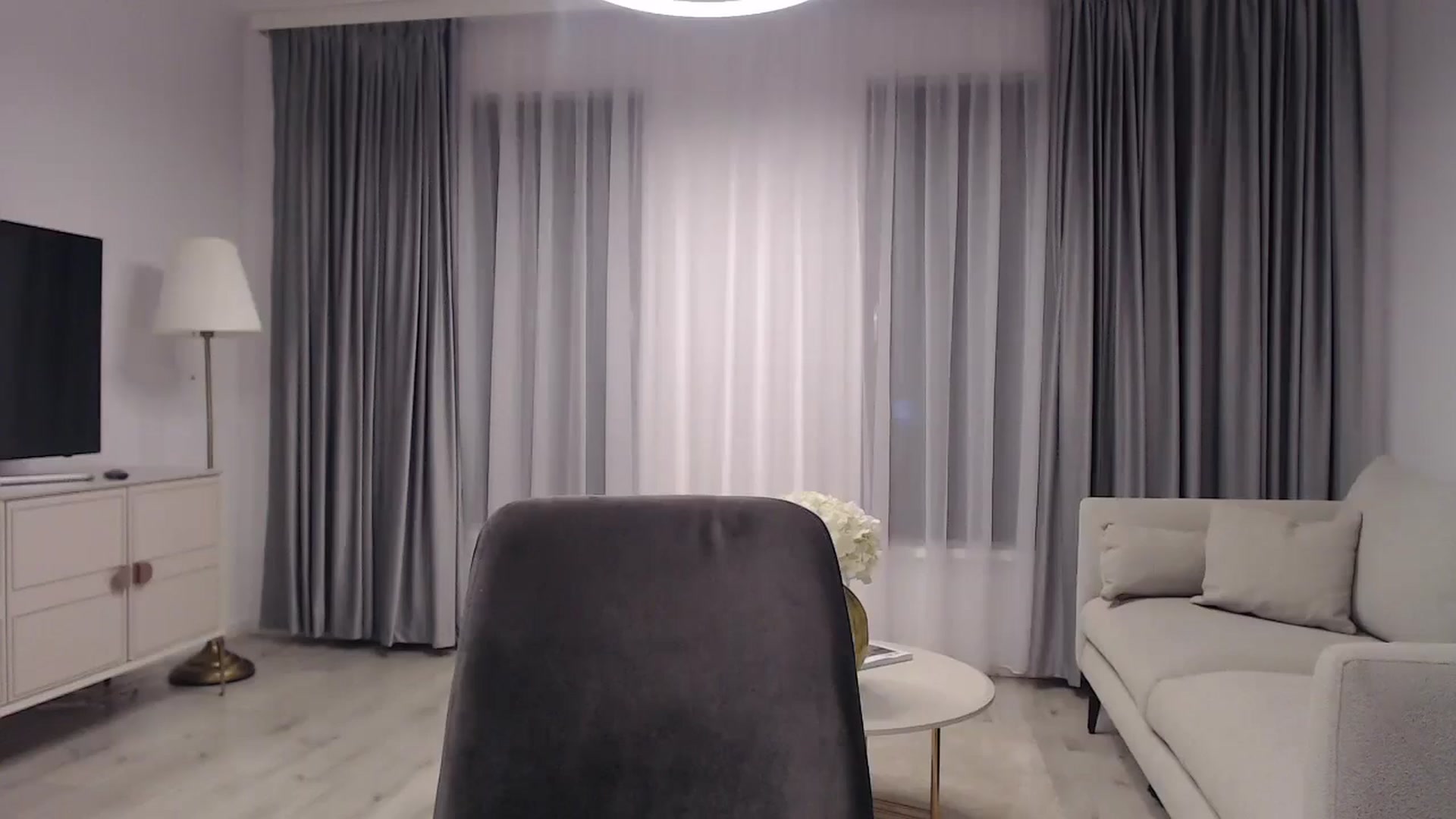 Gallery image thumbnail from Anayys's myfreecams stream on, 01/01/2025, 15:46 image 7 of 20