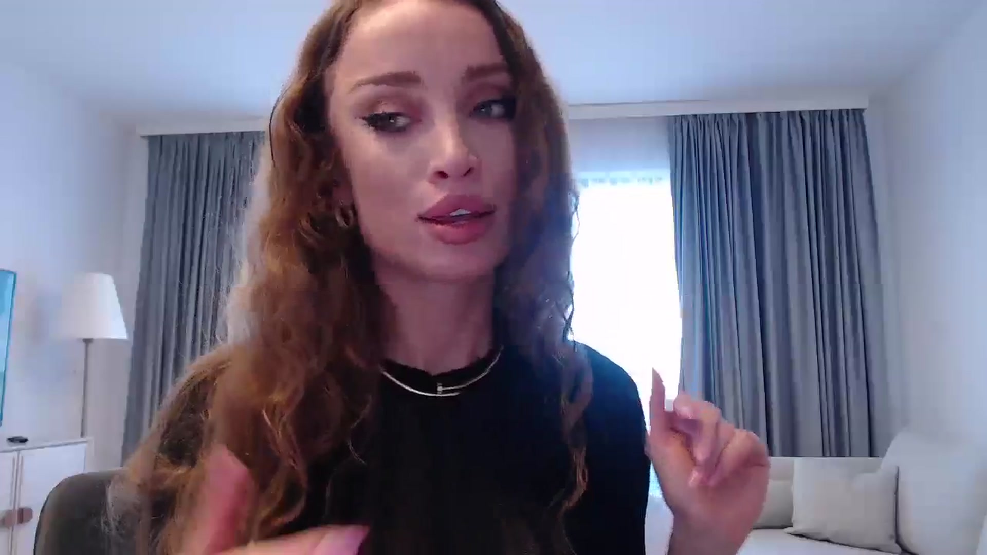 Gallery image thumbnail from Anayys's myfreecams stream on, 01/02/2025, 13:08 image 18 of 20