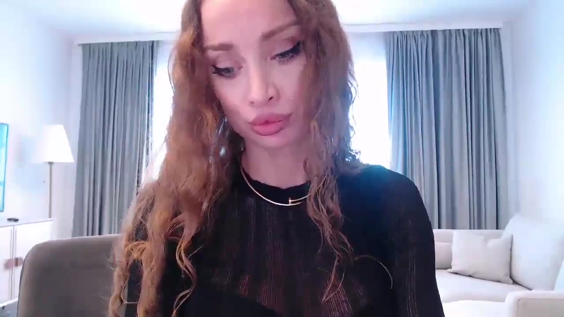Gallery image thumbnail from Anayys's myfreecams stream on, 01/02/2025, 13:08 image 10 of 20