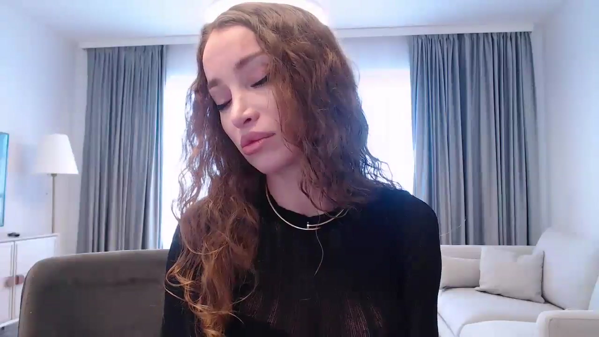Gallery image thumbnail from Anayys's myfreecams stream on, 01/02/2025, 13:08 image 6 of 20