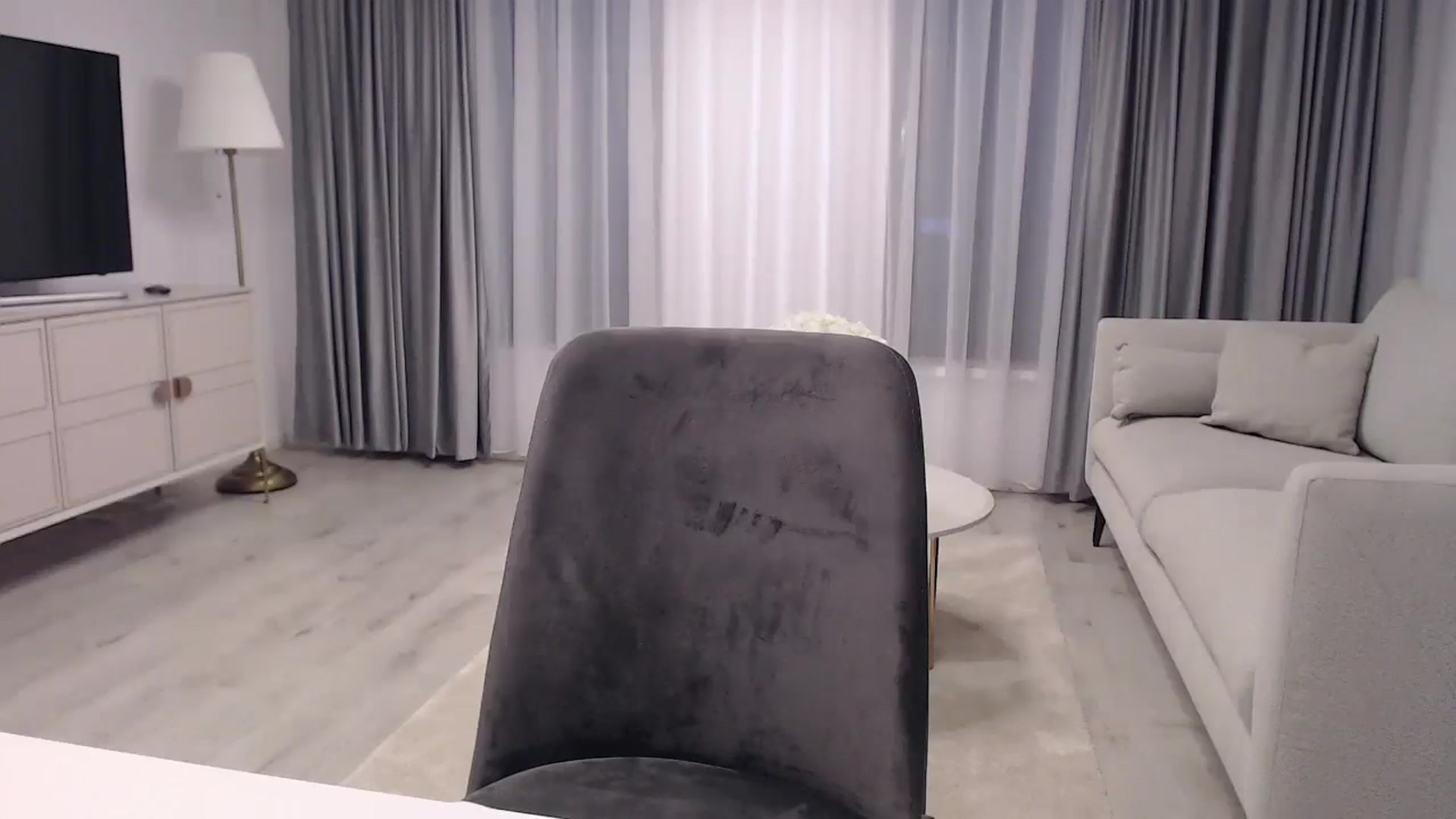 Gallery image thumbnail from Anayys's myfreecams stream on, 01/03/2025, 15:43 image 9 of 20