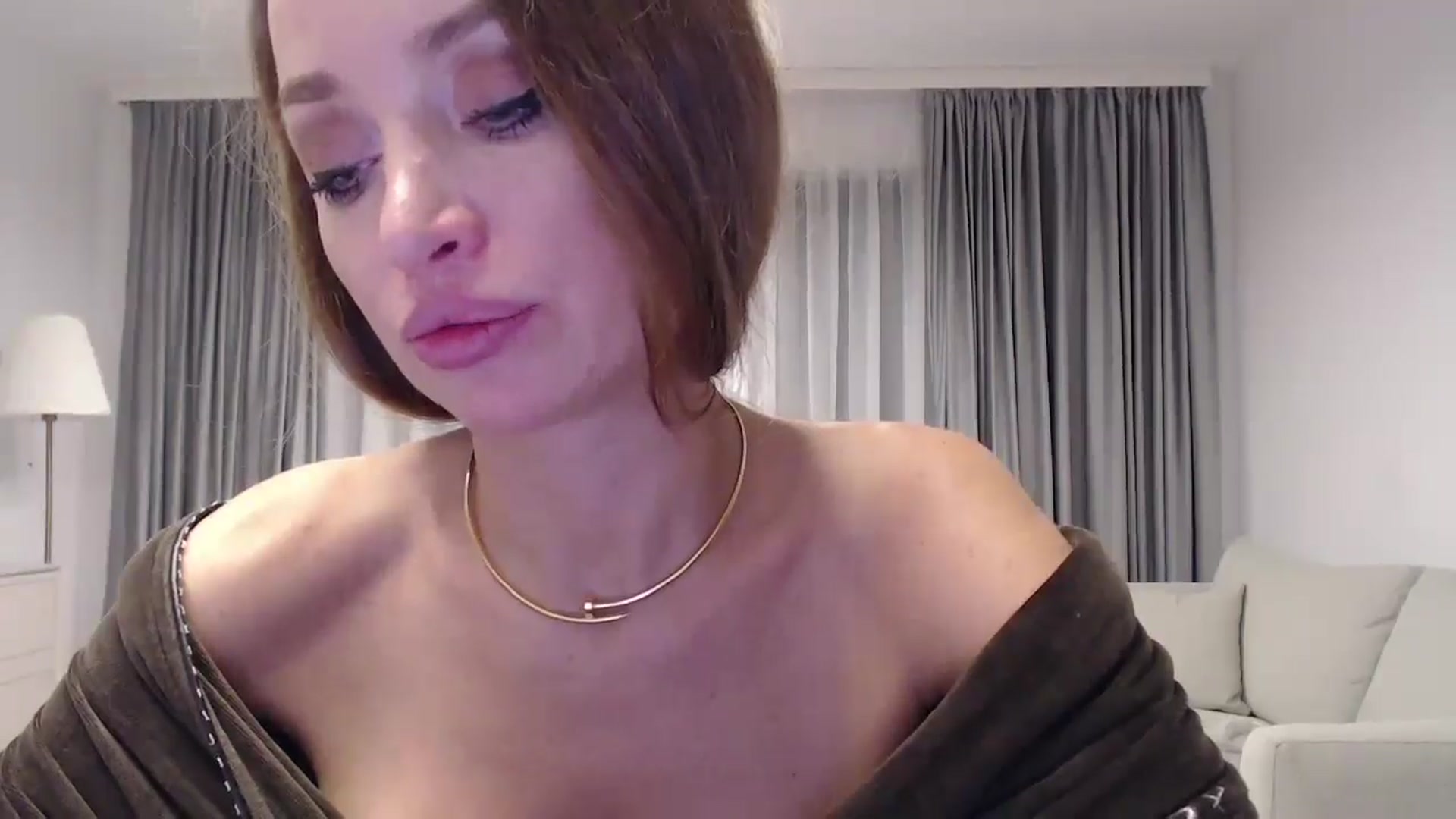 Gallery image thumbnail from Anayys's myfreecams stream on, 01/06/2025, 24:00 image 2 of 20
