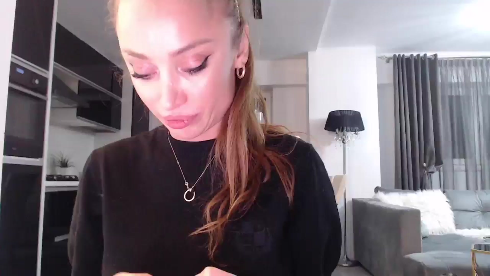 Gallery image thumbnail from Anayys's myfreecams stream on, 01/07/2025, 18:16 image 7 of 20