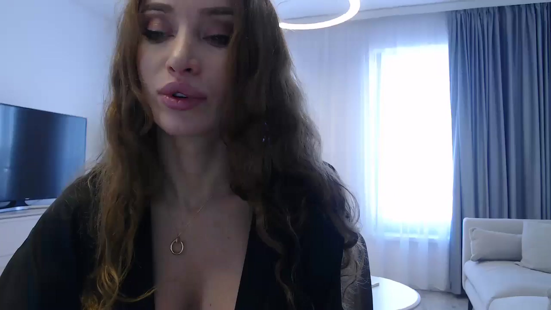 Gallery image thumbnail from Anayys's myfreecams stream on, 01/09/2025, 11:40 image 6 of 20