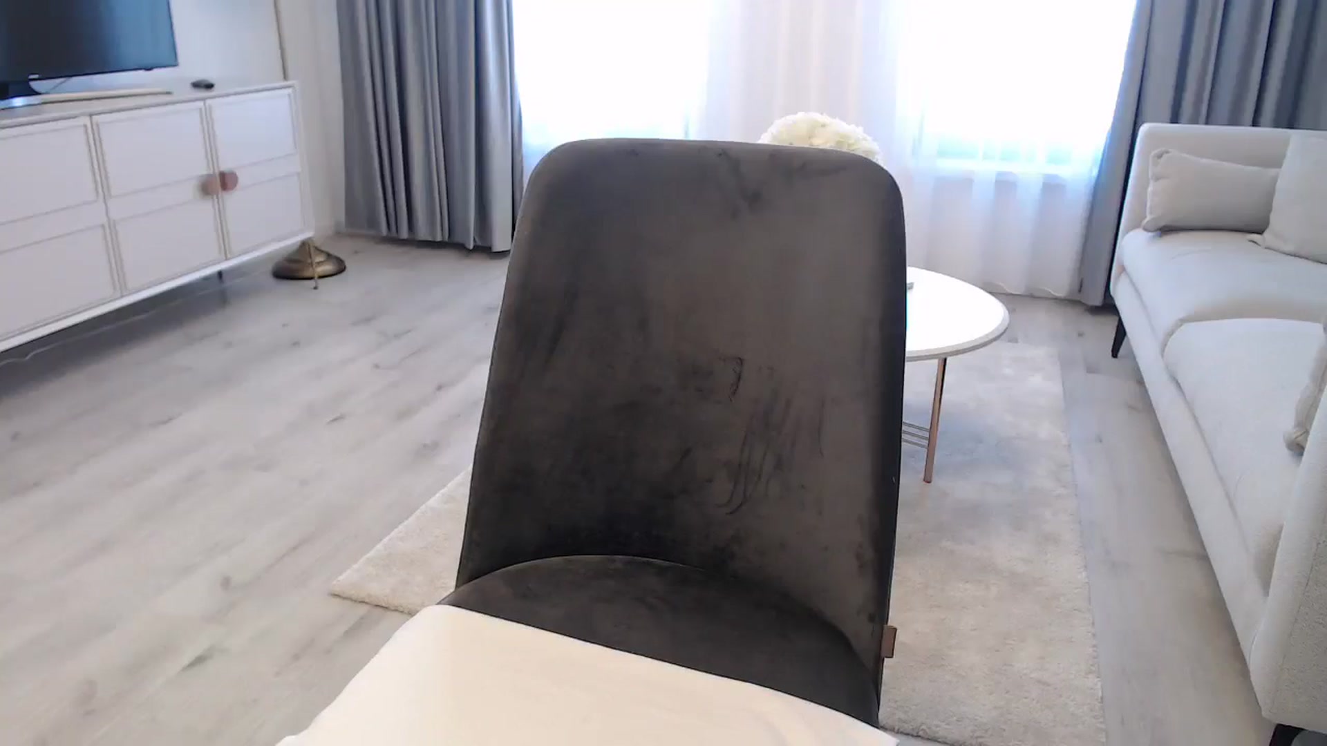 Gallery image thumbnail from Anayys's myfreecams stream on, 01/09/2025, 11:40 image 13 of 20