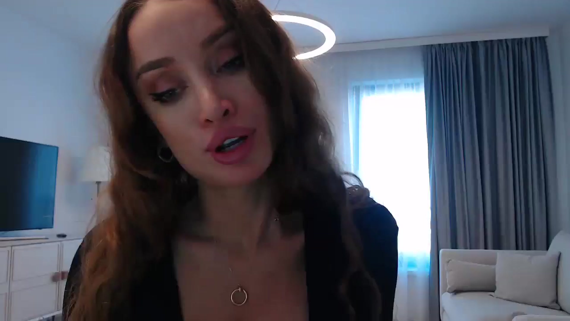 Gallery image thumbnail from Anayys's myfreecams stream on, 01/09/2025, 13:29 image 19 of 20