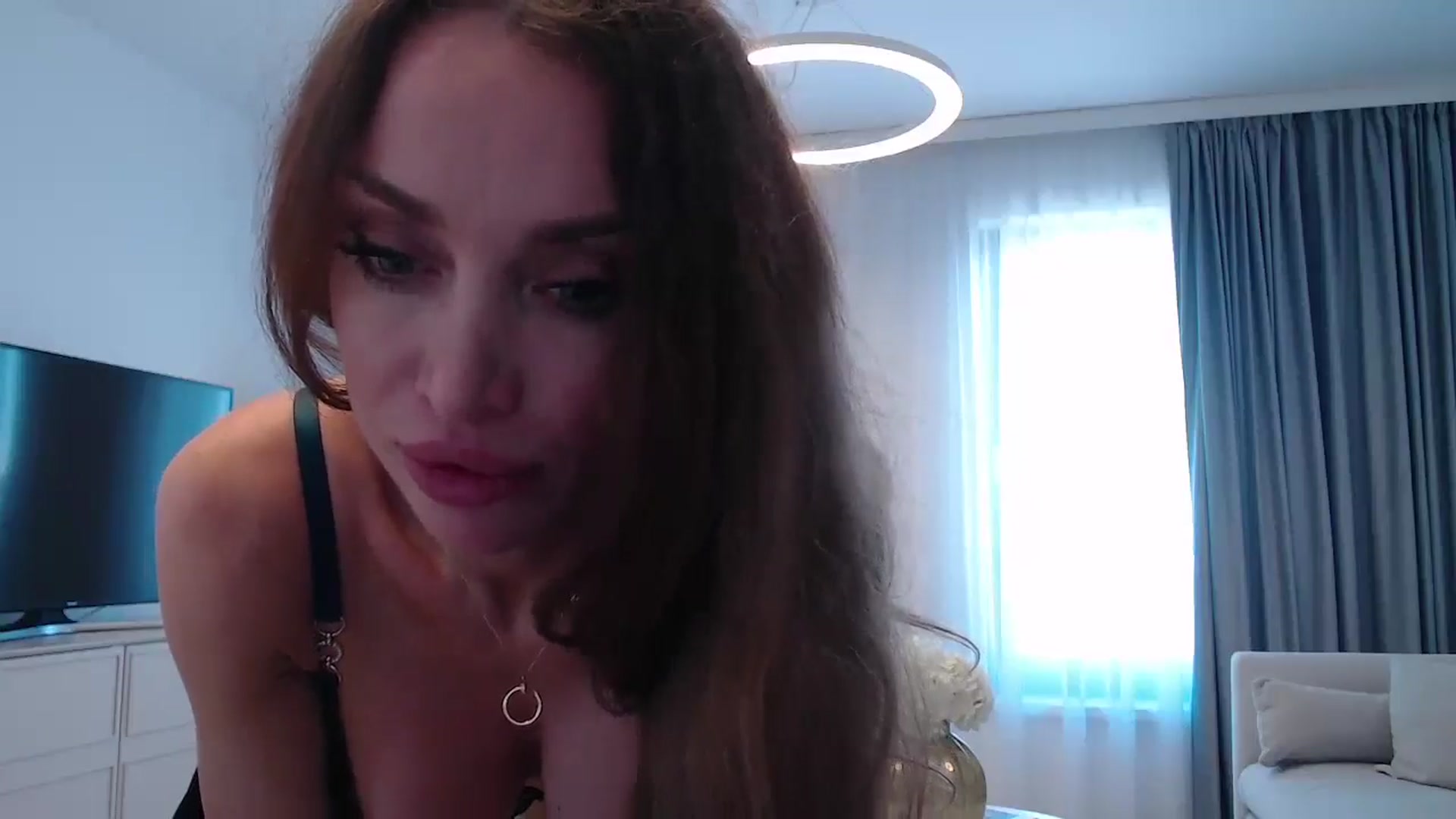 Gallery image thumbnail from Anayys's myfreecams stream on, 01/14/2025, 09:53 image 11 of 20