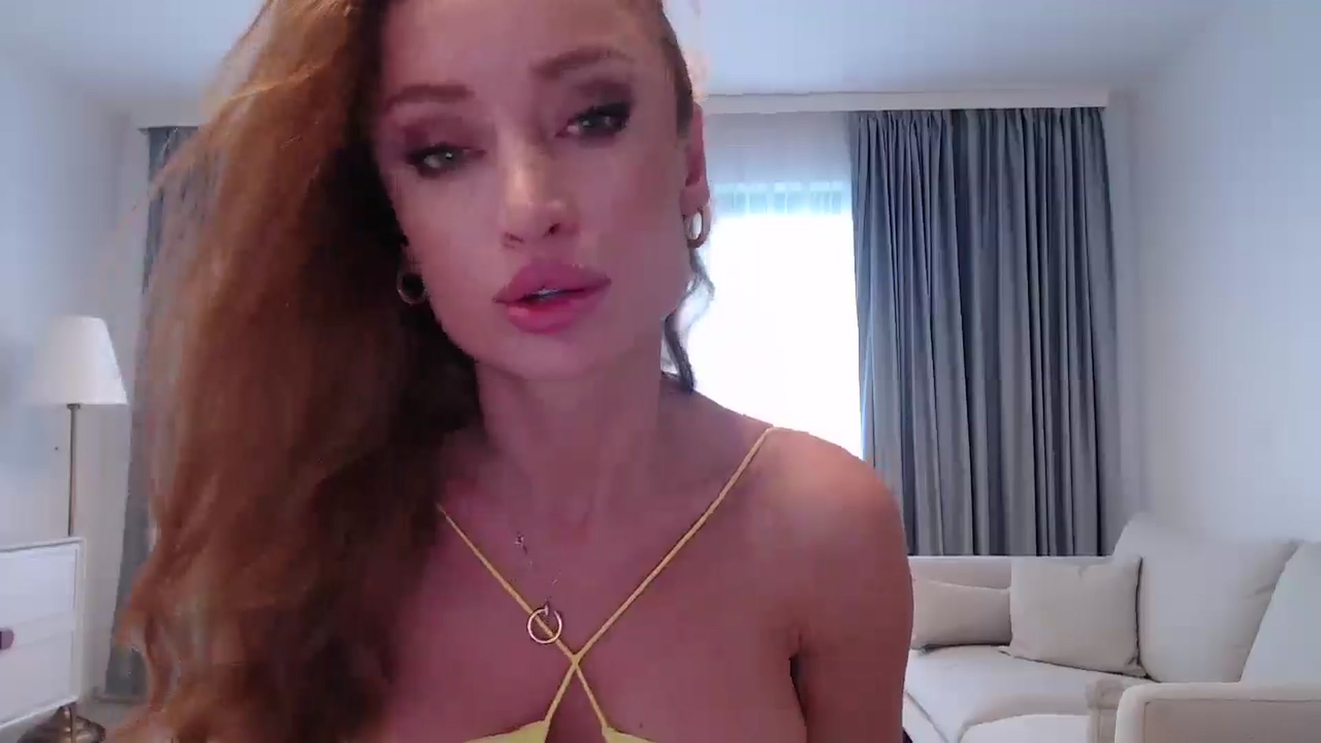 Gallery image thumbnail from Anayys's myfreecams stream on, 01/15/2025, 07:28 image 8 of 20