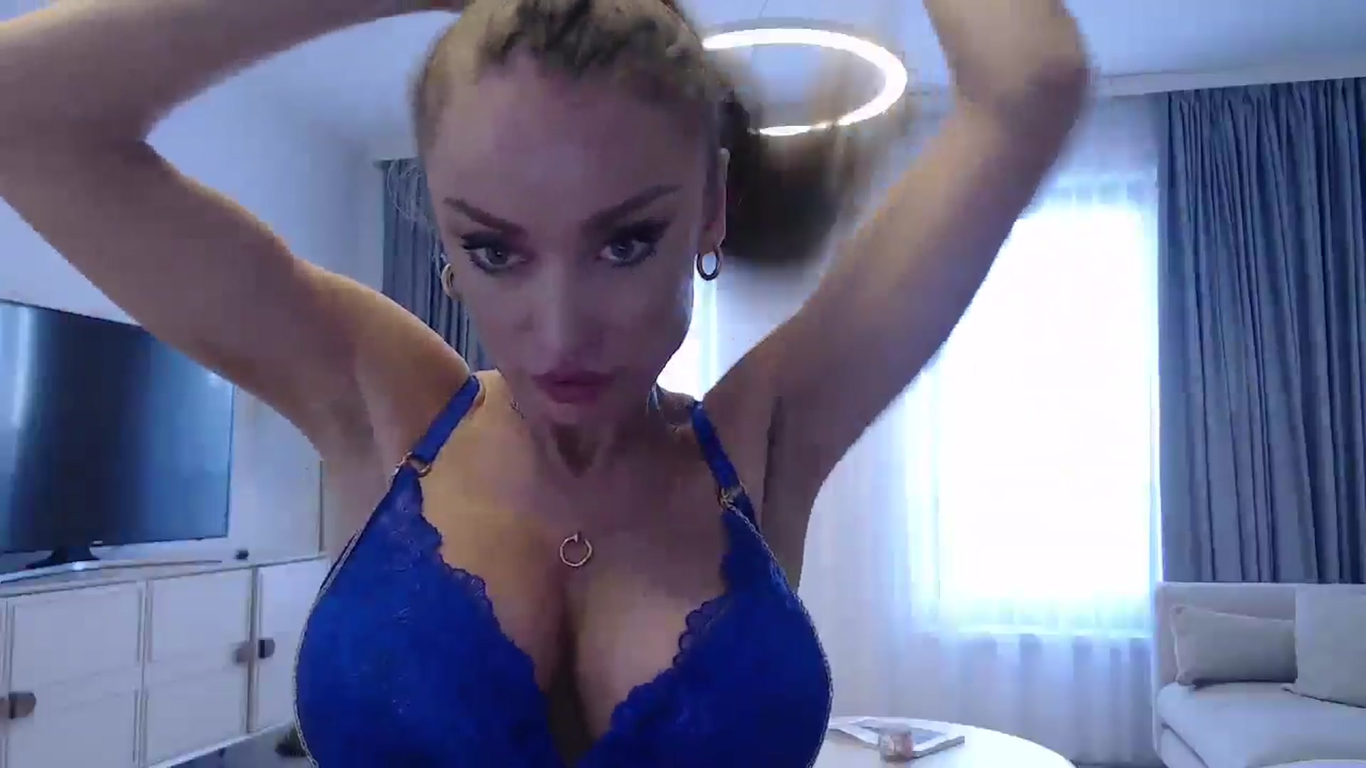 Gallery image thumbnail from Anayys's myfreecams stream on, 01/16/2025, 08:10 image 9 of 20