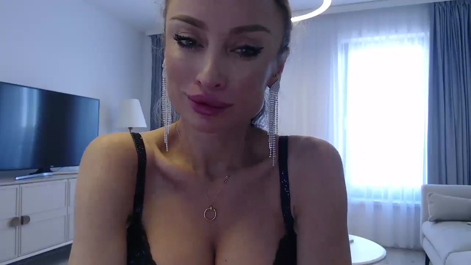 Gallery image thumbnail from Anayys's myfreecams stream on, 01/17/2025, 10:02 image 7 of 20