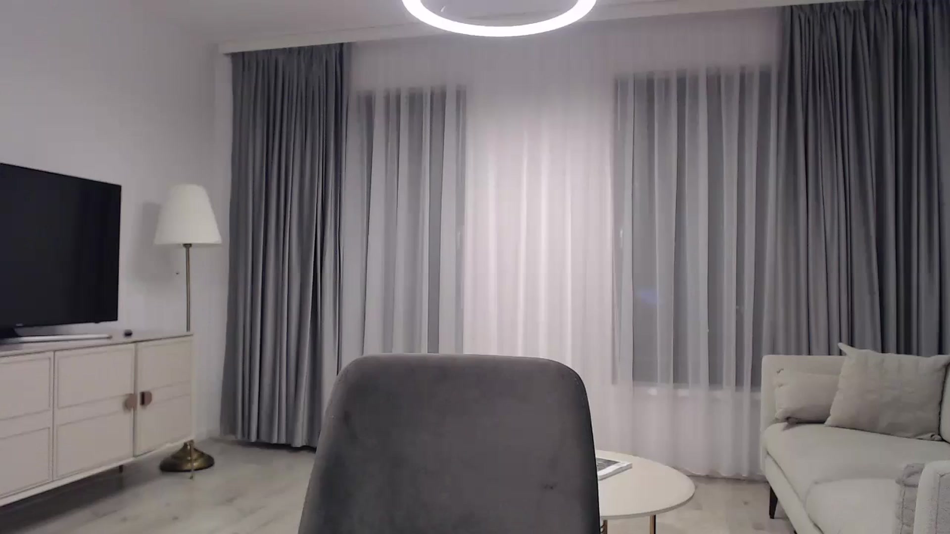 Gallery image thumbnail from Anayys's myfreecams stream on, 01/18/2025, 21:18 image 9 of 20