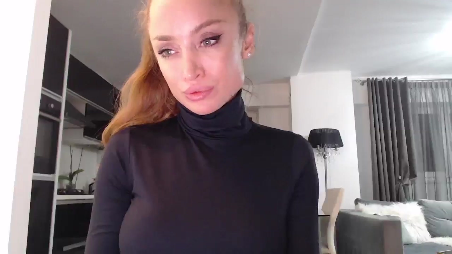 Gallery image thumbnail from Anayys's myfreecams stream on, 01/19/2025, 17:52 image 6 of 20