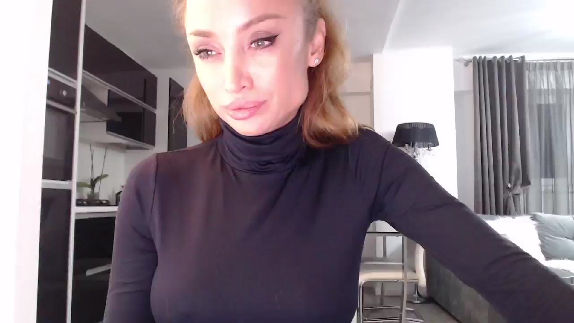 Gallery image thumbnail from Anayys's myfreecams stream on, 01/19/2025, 17:52 image 14 of 20