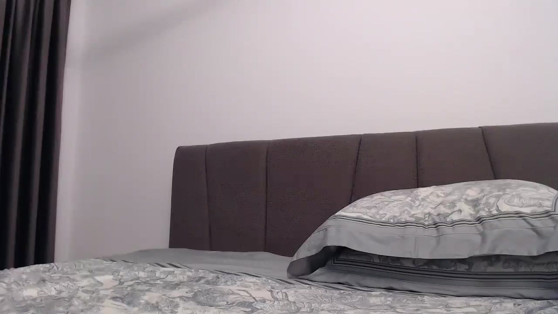 Gallery image thumbnail from Anayys's myfreecams stream on, 01/23/2025, 21:33 image 17 of 20