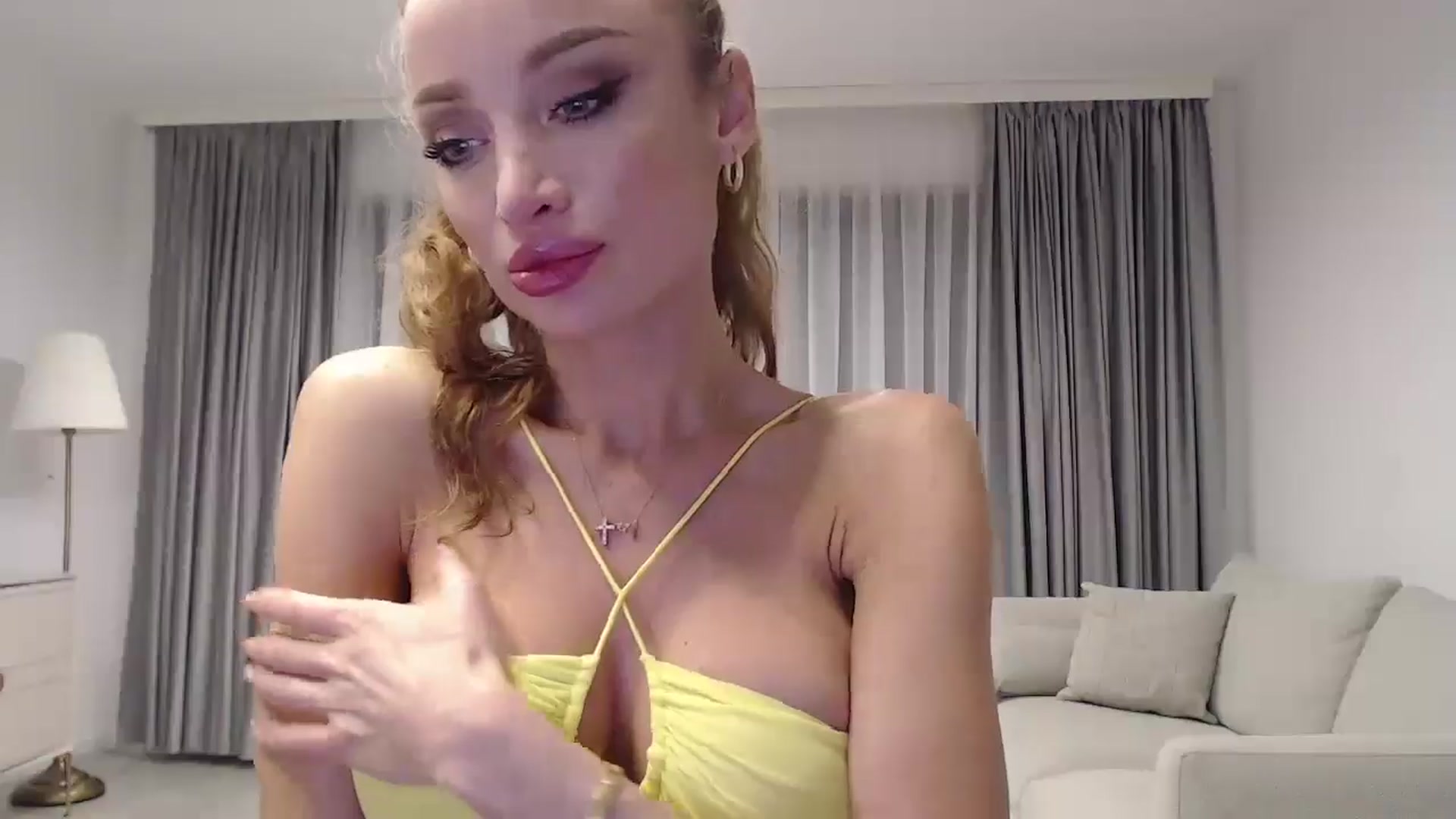 Gallery image thumbnail from Anayys's myfreecams stream on, 01/28/2025, 20:02 image 20 of 20