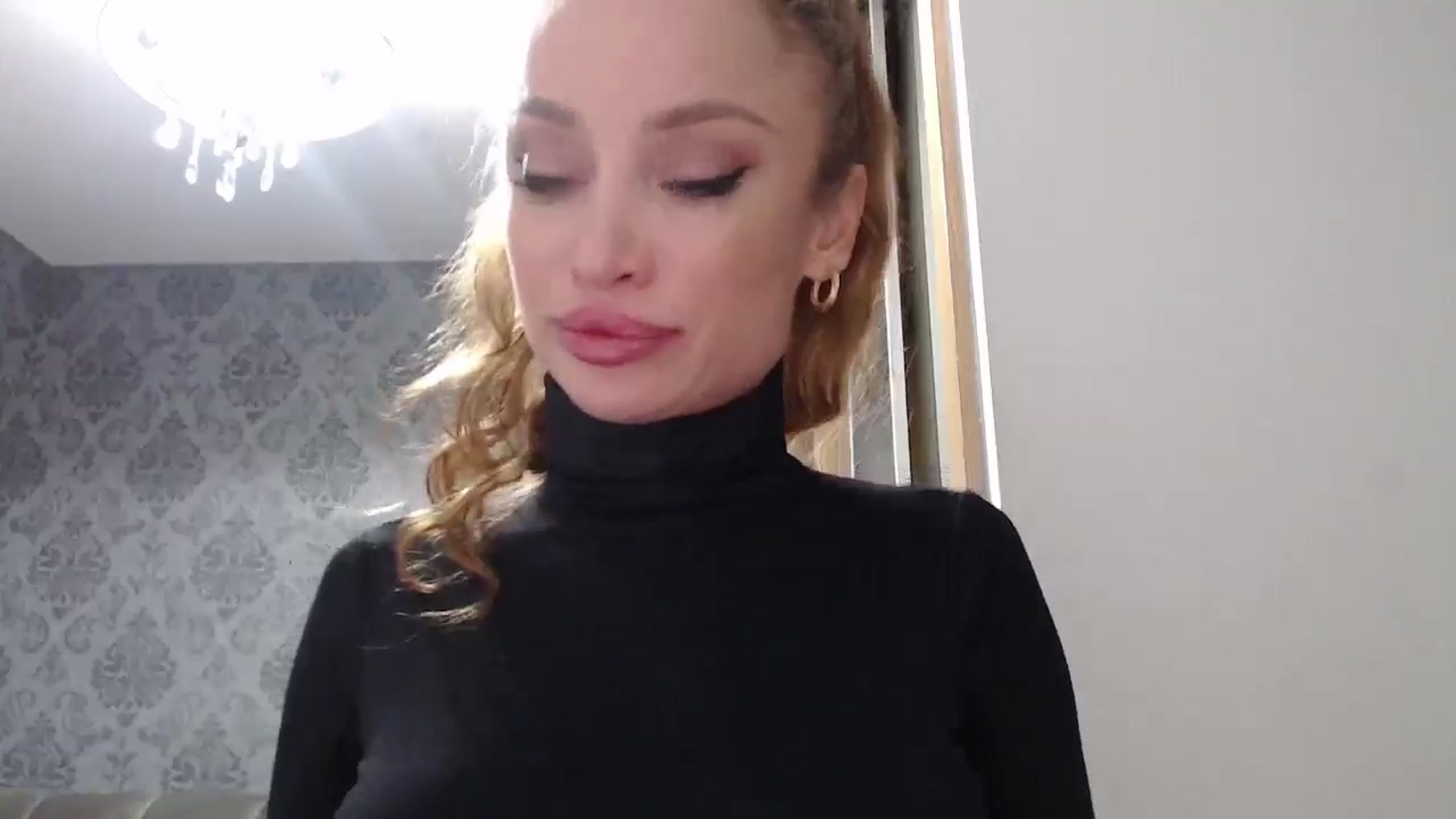 Gallery image thumbnail from Anayys's myfreecams stream on, 01/30/2025, 18:00 image 12 of 20