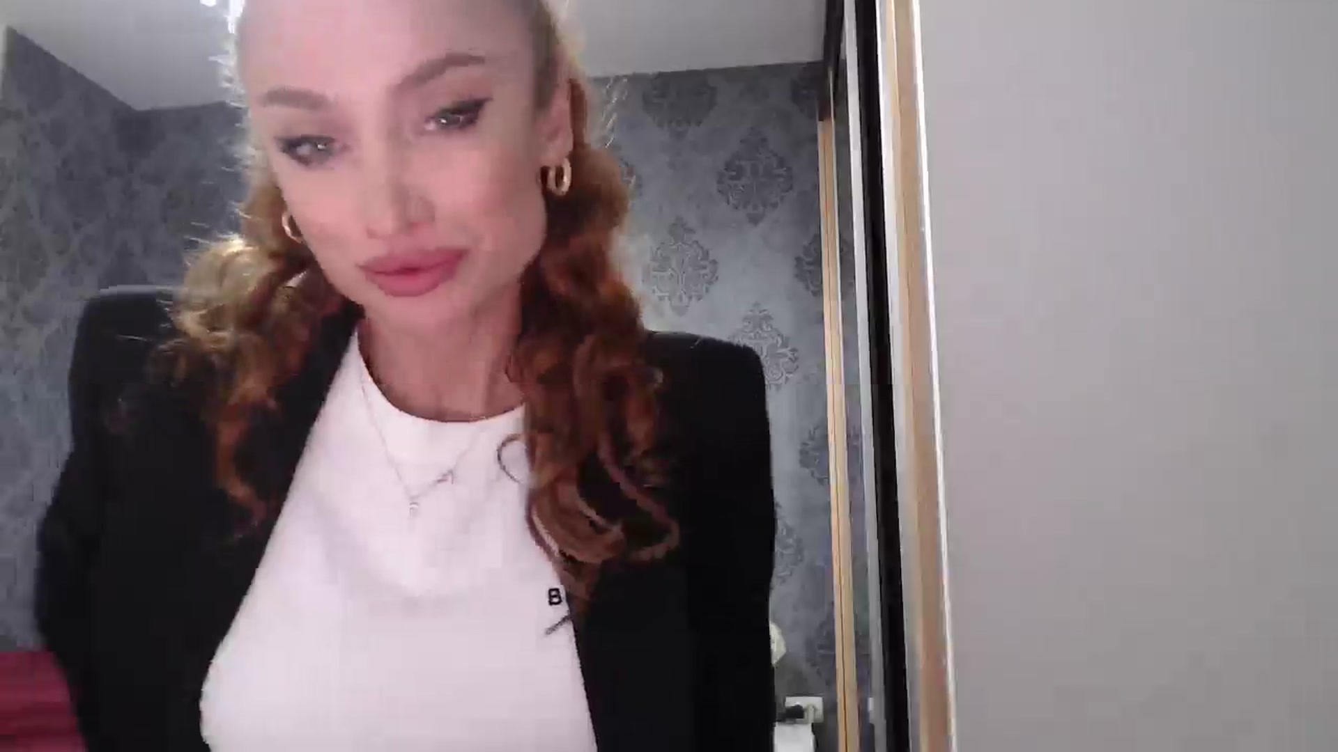 Gallery image thumbnail from Anayys's myfreecams stream on, 01/31/2025, 11:17 image 20 of 20