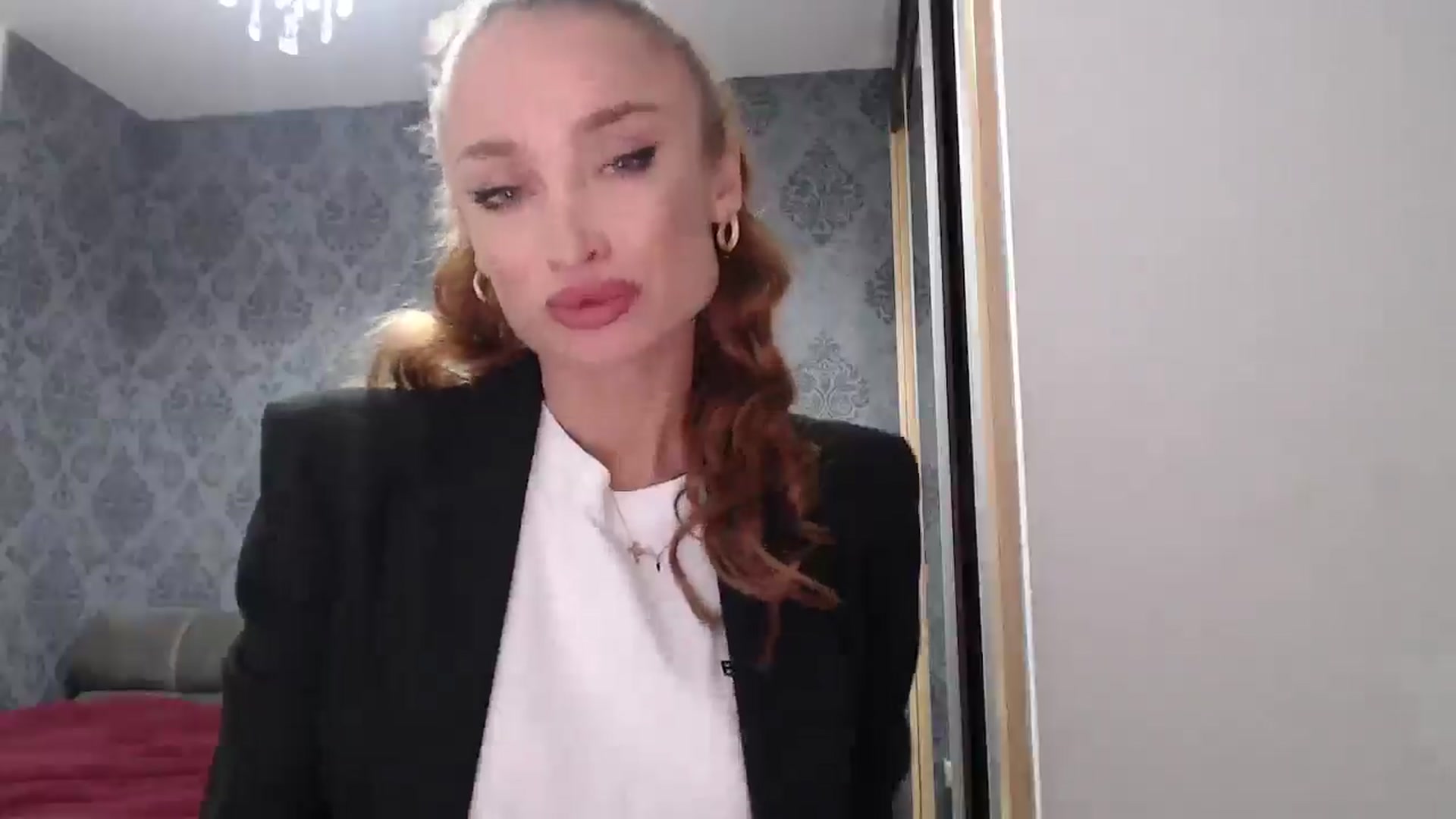 Gallery image thumbnail from Anayys's myfreecams stream on, 01/31/2025, 11:17 image 17 of 20