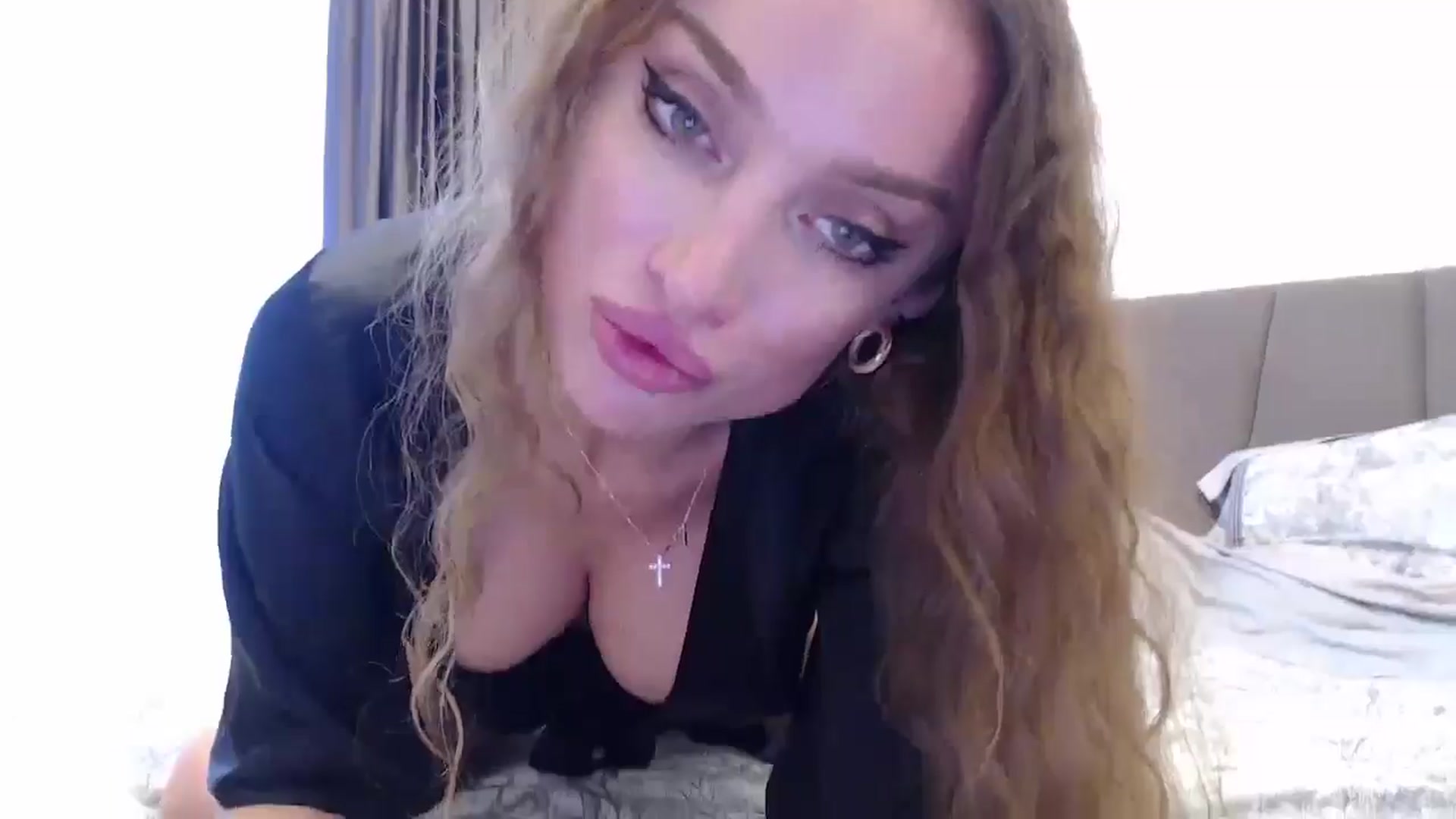 Gallery image thumbnail from Anayys's myfreecams stream on, 02/03/2025, 14:52 image 16 of 20