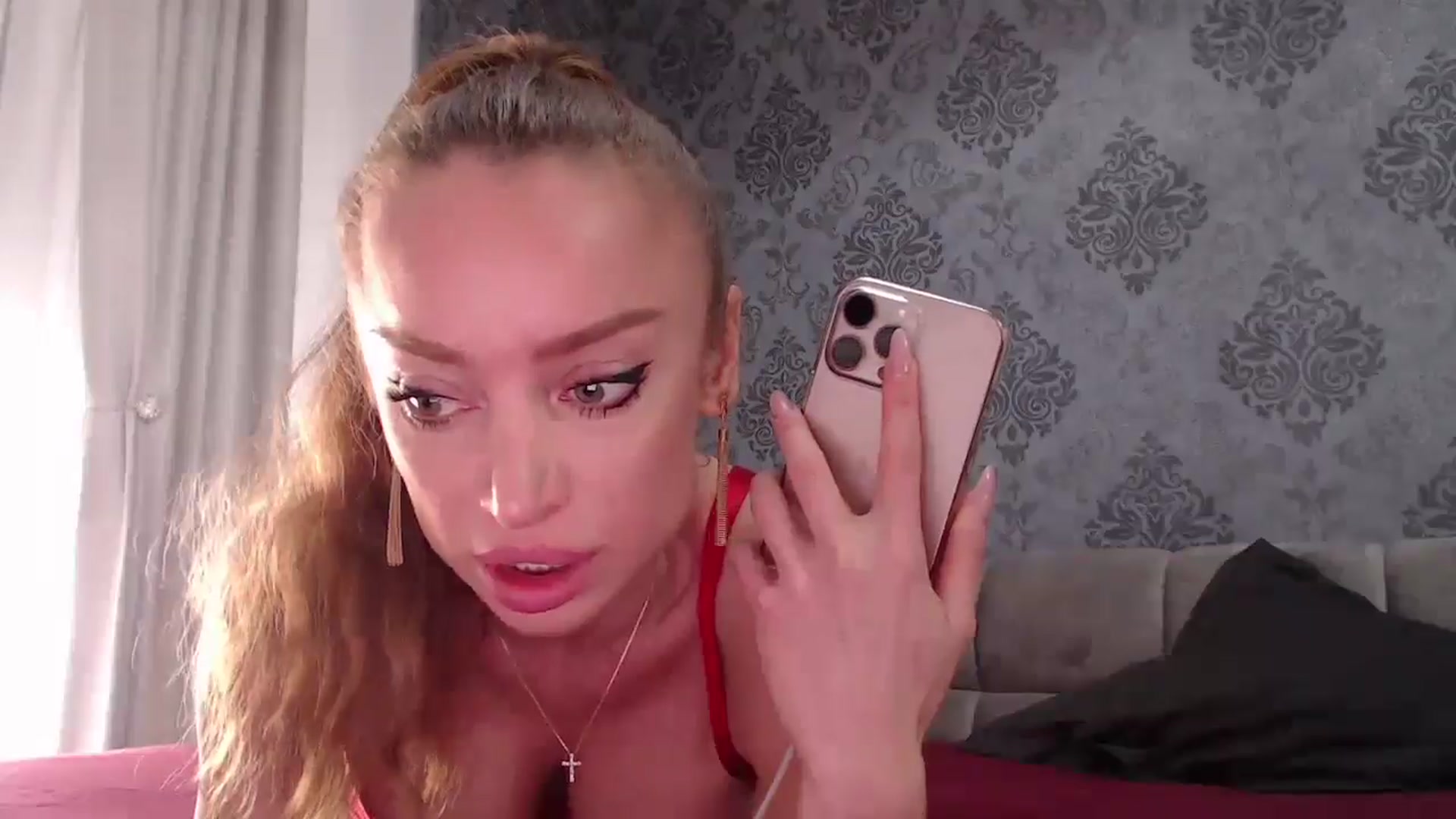 Gallery image thumbnail from Anayys's myfreecams stream on, 02/11/2025, 10:57 image 19 of 20