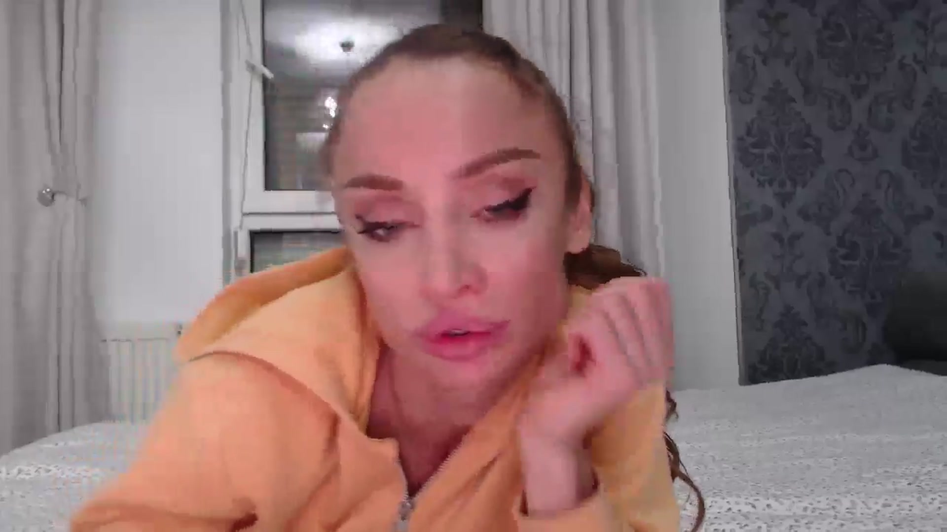 Gallery image thumbnail from Anayys's myfreecams stream on, 02/17/2025, 21:47 image 12 of 20