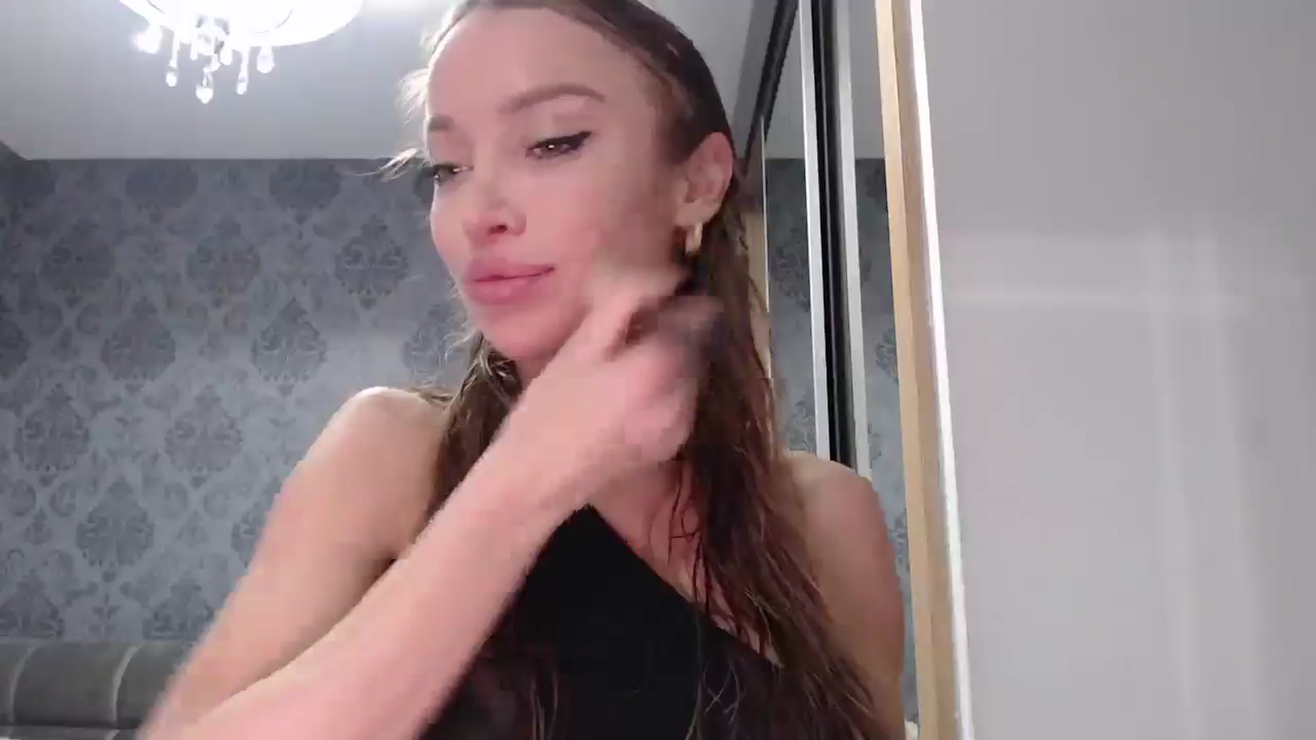 Gallery image thumbnail from Anayys's myfreecams stream on, 02/18/2025, 15:14 image 11 of 20
