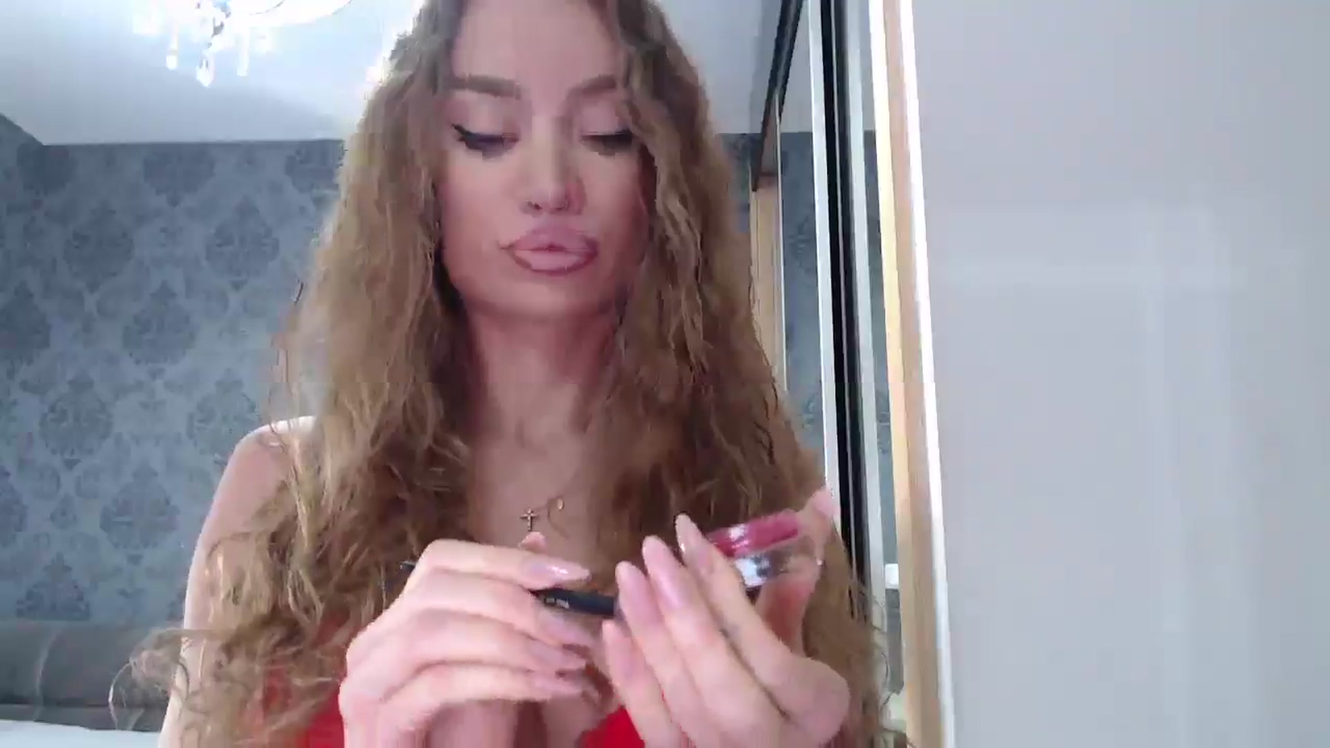 Gallery image thumbnail from Anayys's myfreecams stream on, 02/19/2025, 11:40 image 5 of 20