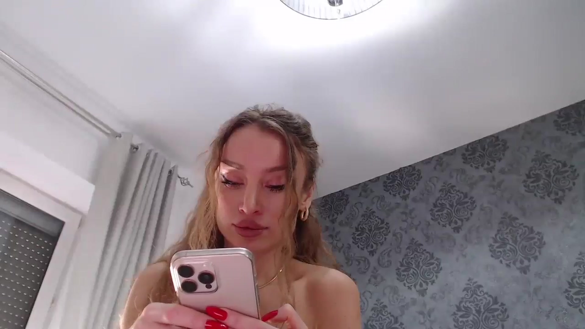 Gallery image thumbnail from Anayys's myfreecams stream on, 02/21/2025, 11:43 image 17 of 20