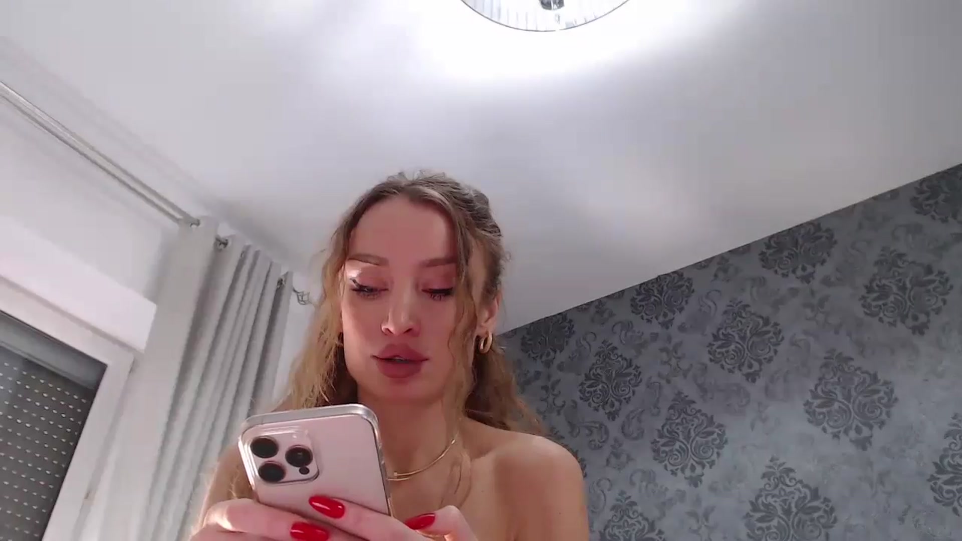 Gallery image thumbnail from Anayys's myfreecams stream on, 02/21/2025, 11:43 image 16 of 20