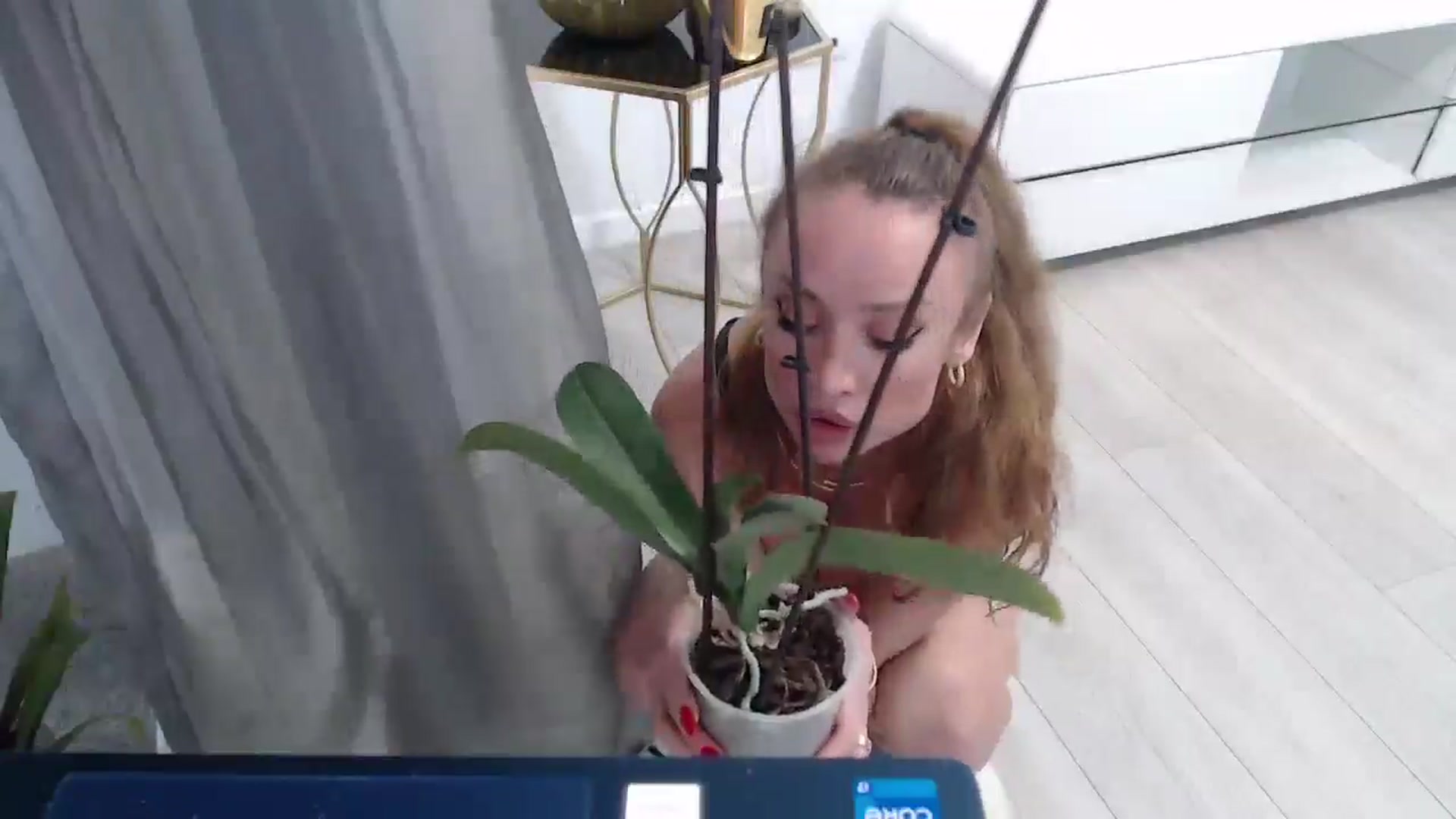 Gallery image thumbnail from Anayys's myfreecams stream on, 02/21/2025, 20:40 image 7 of 20