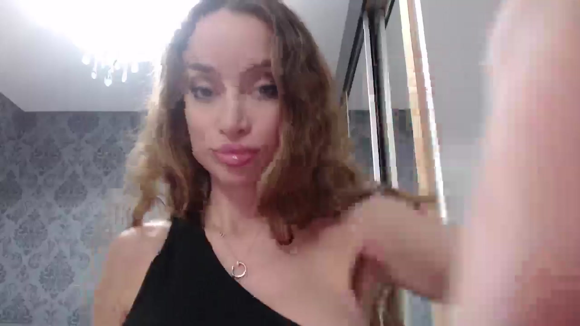 Gallery image thumbnail from Anayys's myfreecams stream on, 03/02/2025, 15:06 image 15 of 20