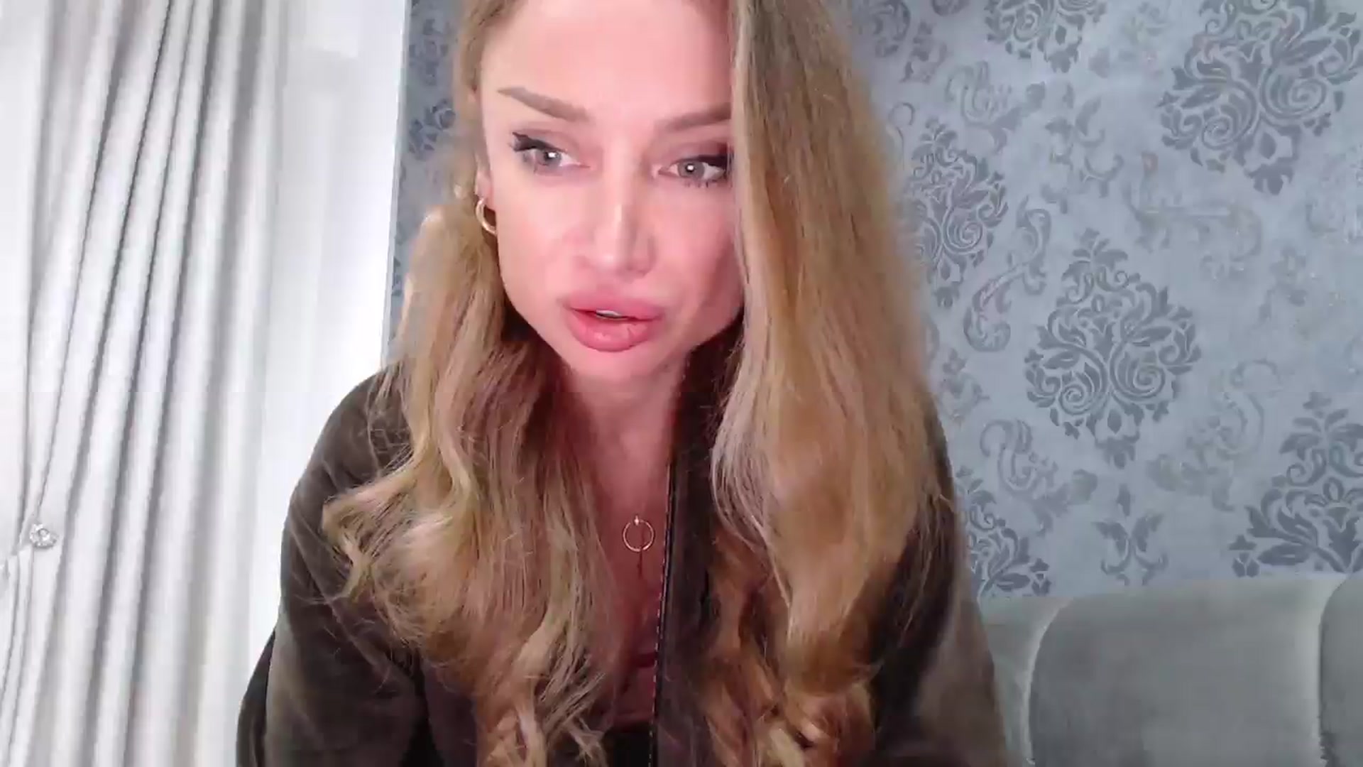Gallery image thumbnail from Anayys's myfreecams stream on, 03/05/2025, 11:08 image 11 of 20
