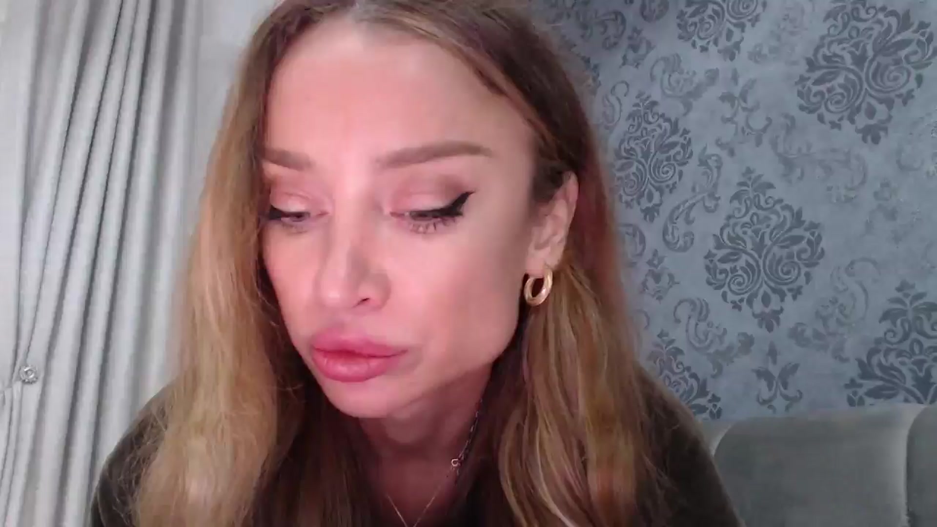 Gallery image thumbnail from Anayys's myfreecams stream on, 03/05/2025, 11:08 image 14 of 20