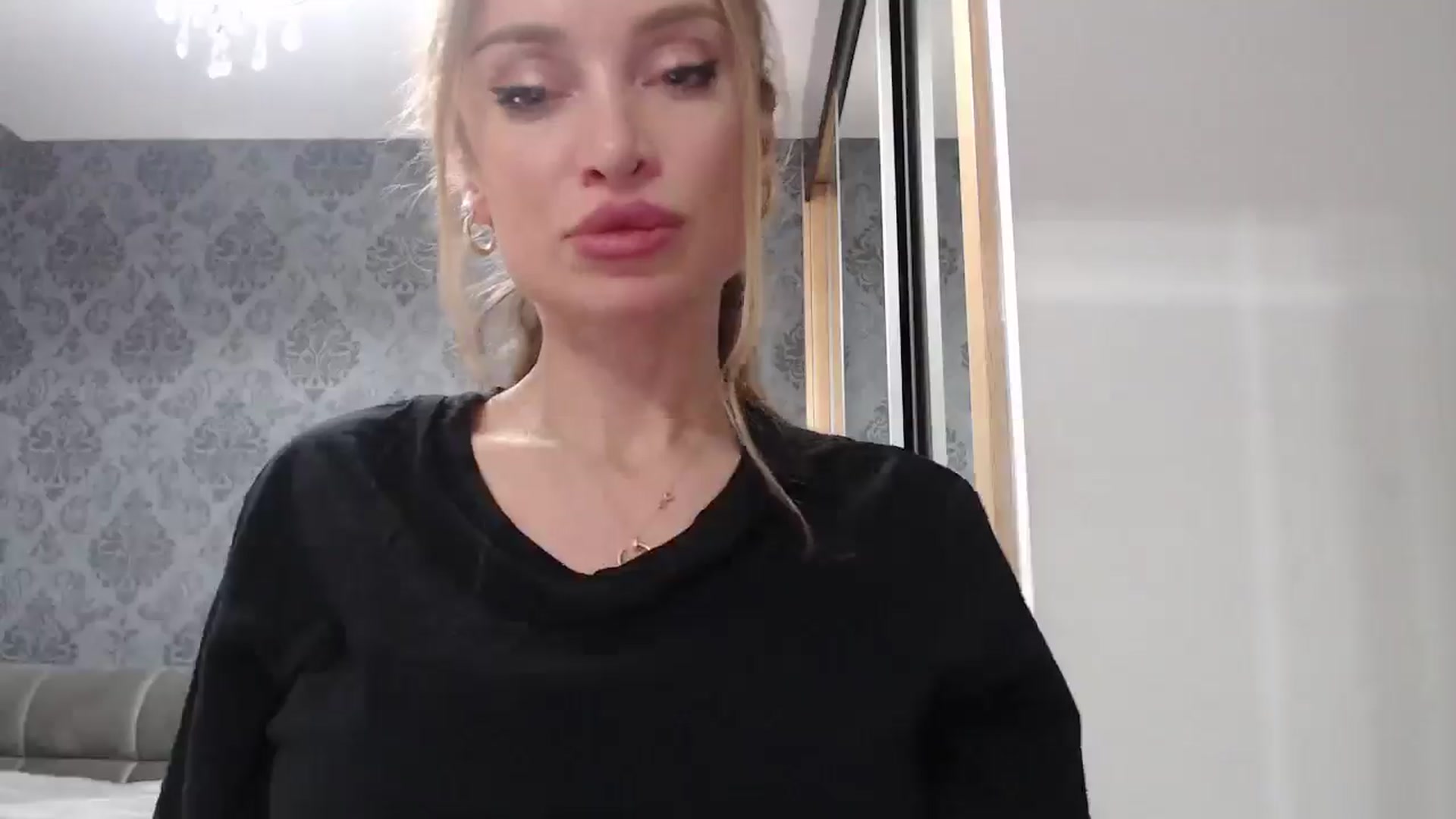 Gallery image thumbnail from Anayys's myfreecams stream on, 03/05/2025, 12:48 image 11 of 20