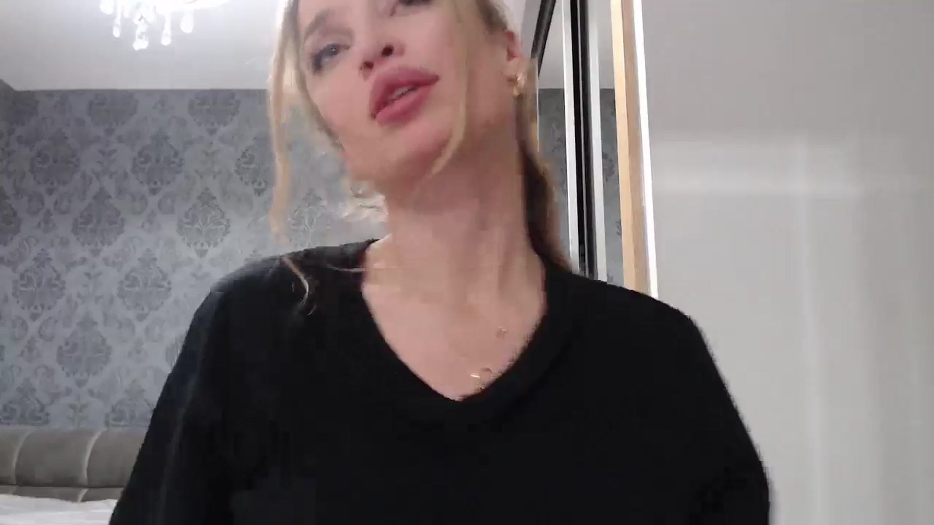 Gallery image thumbnail from Anayys's myfreecams stream on, 03/05/2025, 12:48 image 12 of 20