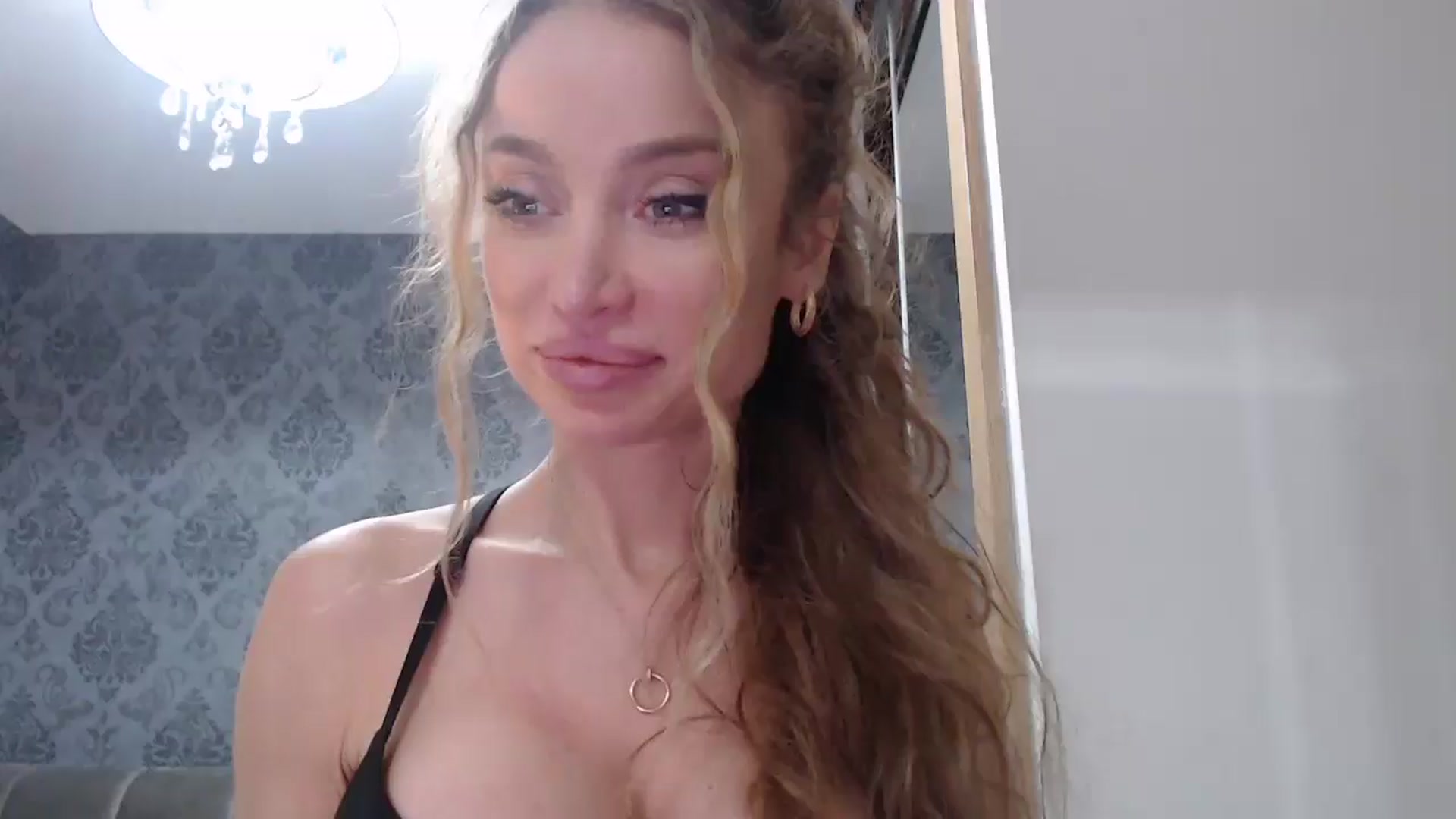 Gallery image thumbnail from Anayys's myfreecams stream on, 03/07/2025, 14:49 image 1 of 20