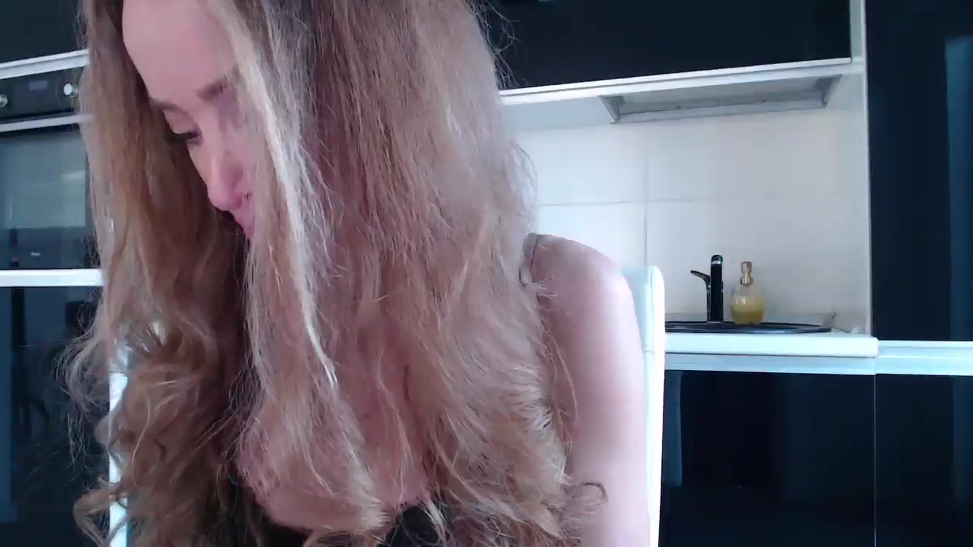 Gallery image thumbnail from Anayys's myfreecams stream on, 03/10/2025, 11:50 image 14 of 20