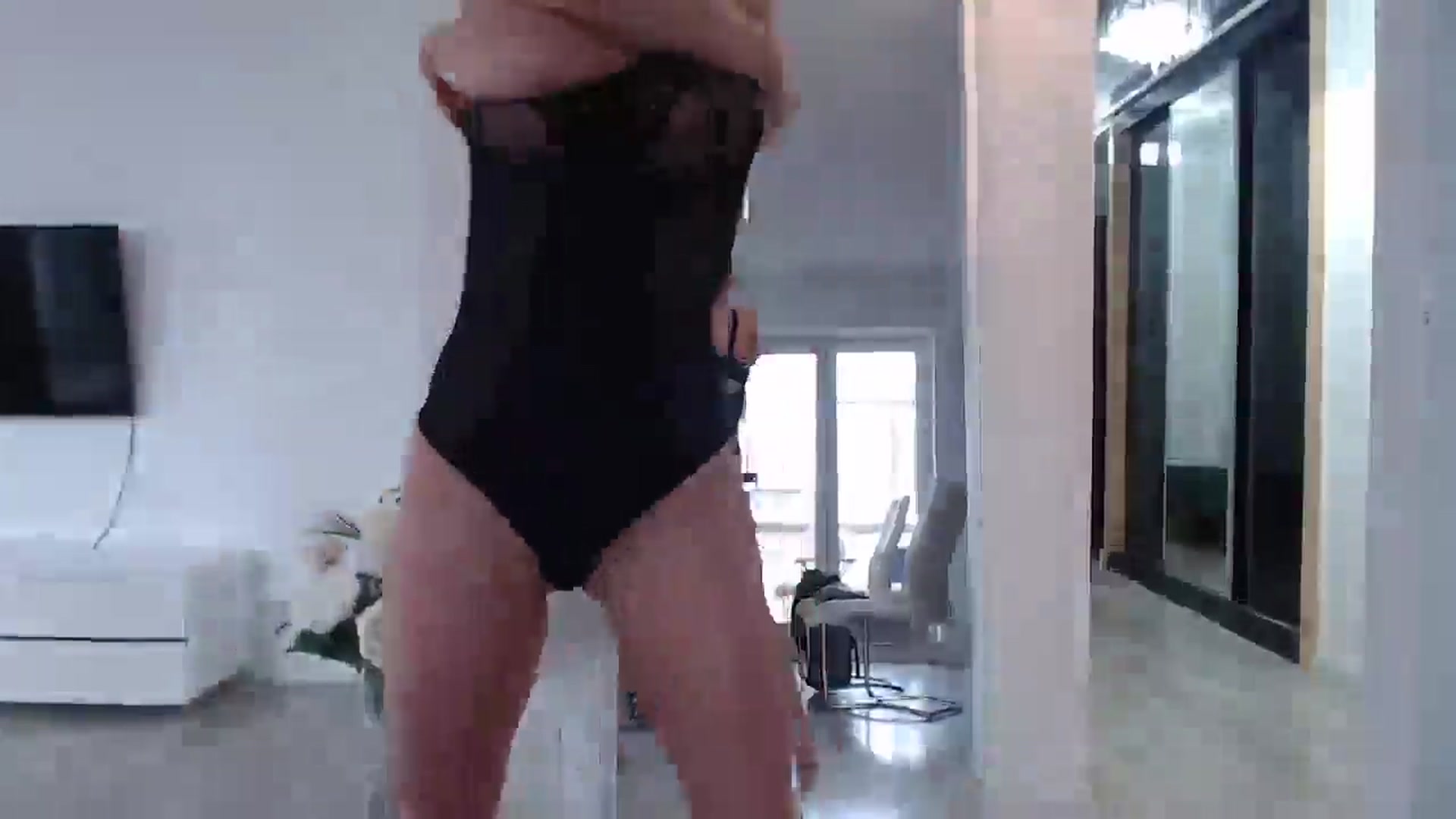Gallery image thumbnail from Anayys's myfreecams stream on, 03/13/2025, 09:13 image 6 of 20