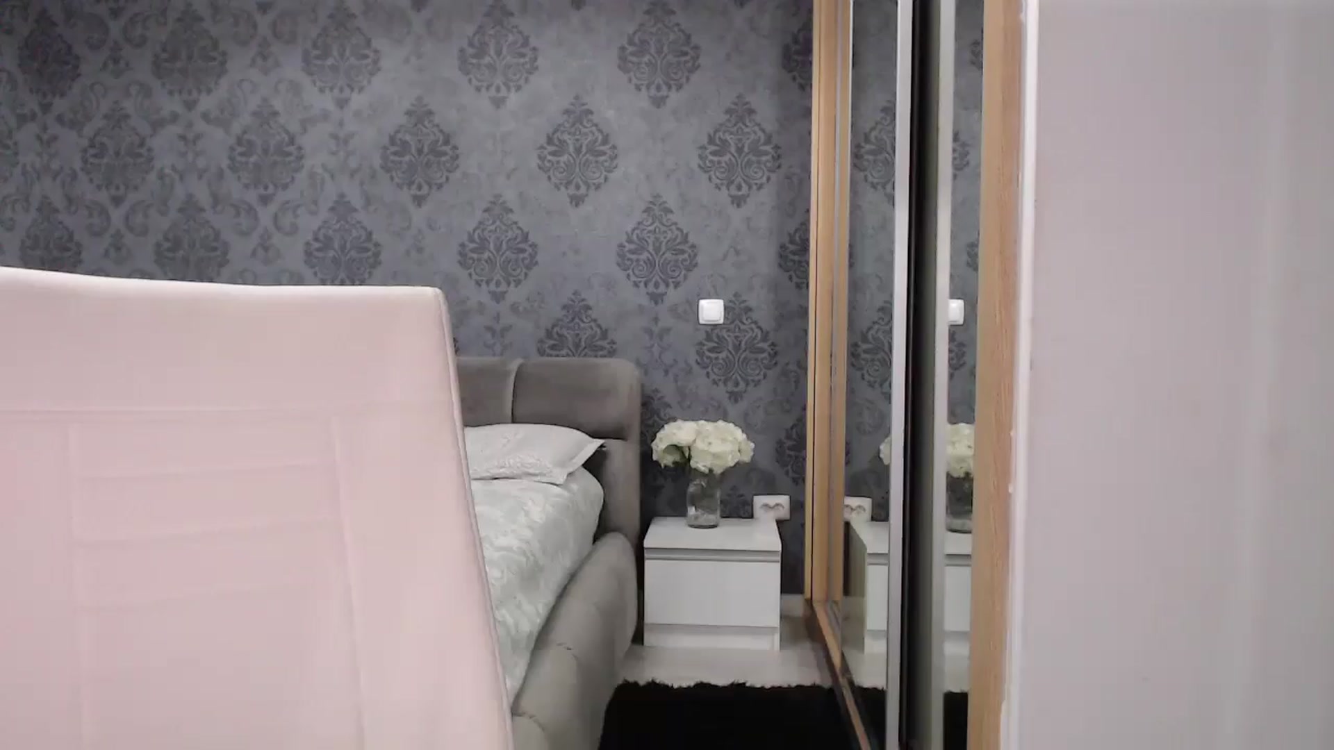 Gallery image thumbnail from Anayys's myfreecams stream on, 03/17/2025, 17:28 image 8 of 20