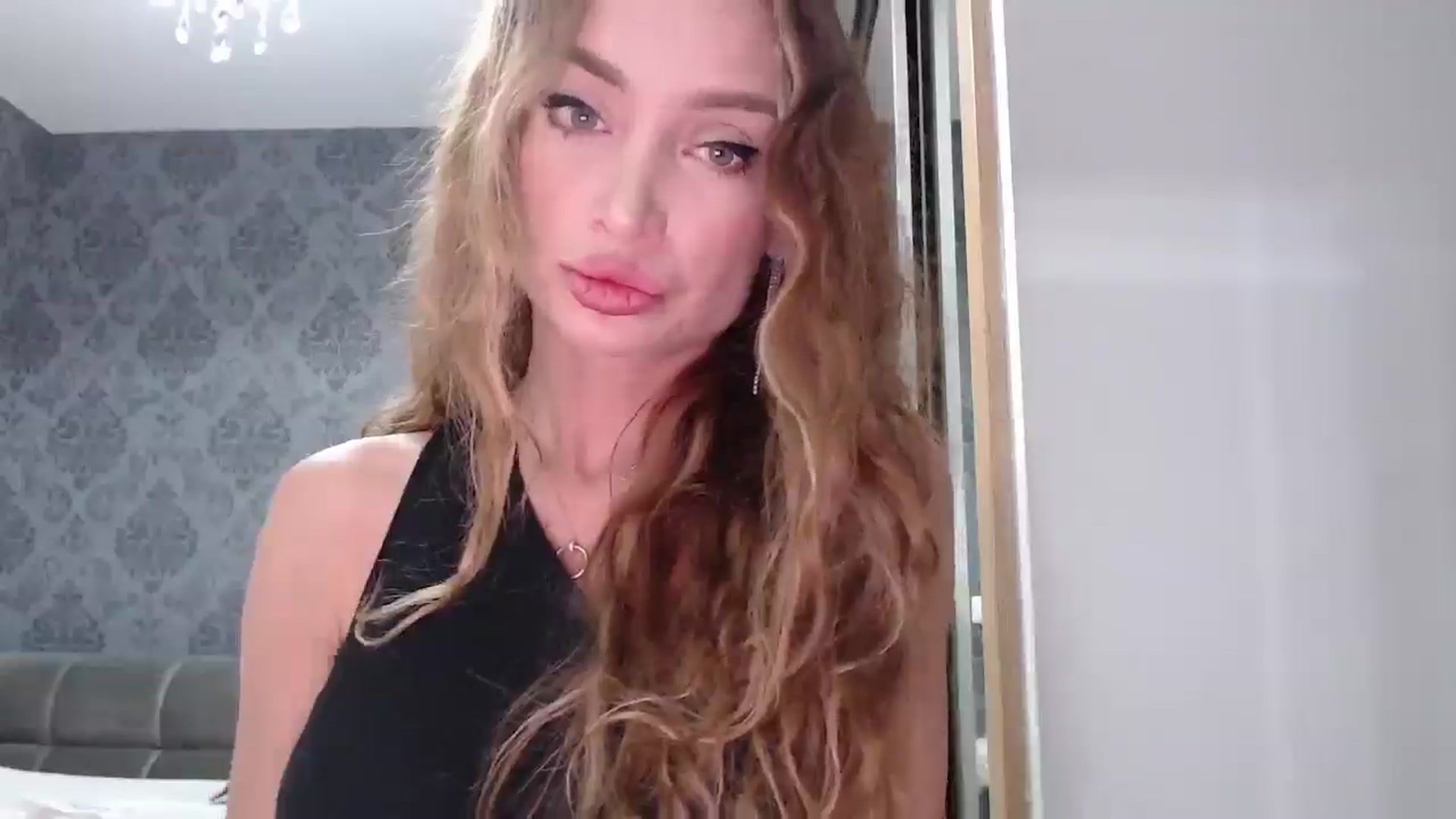 Gallery image thumbnail from Anayys's myfreecams stream on, 03/23/2025, 08:29 image 5 of 20